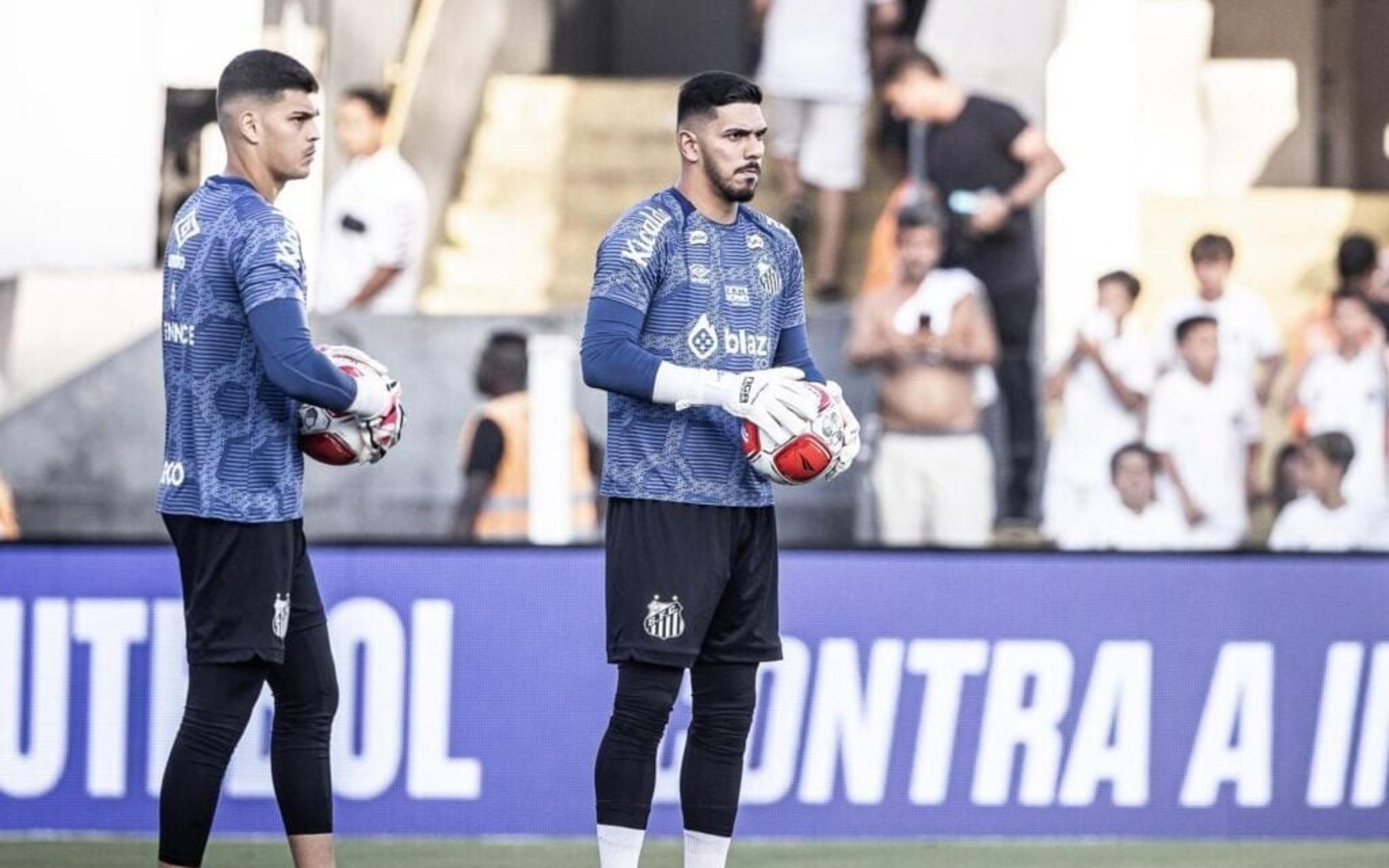 Santos define estratégia para contratação de novo goleiro; saiba nomes