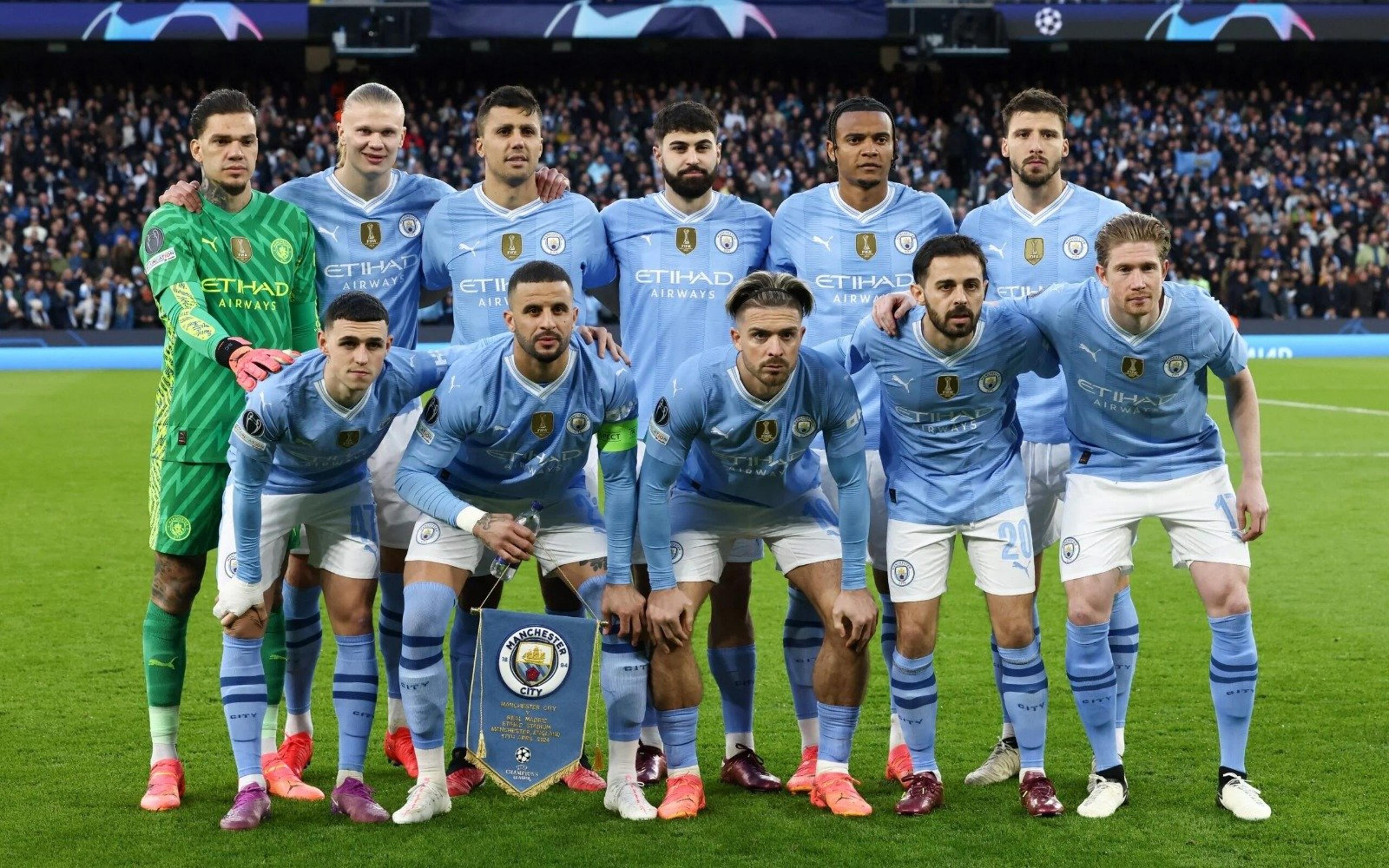 Manchester City renova com jogador multicampeão