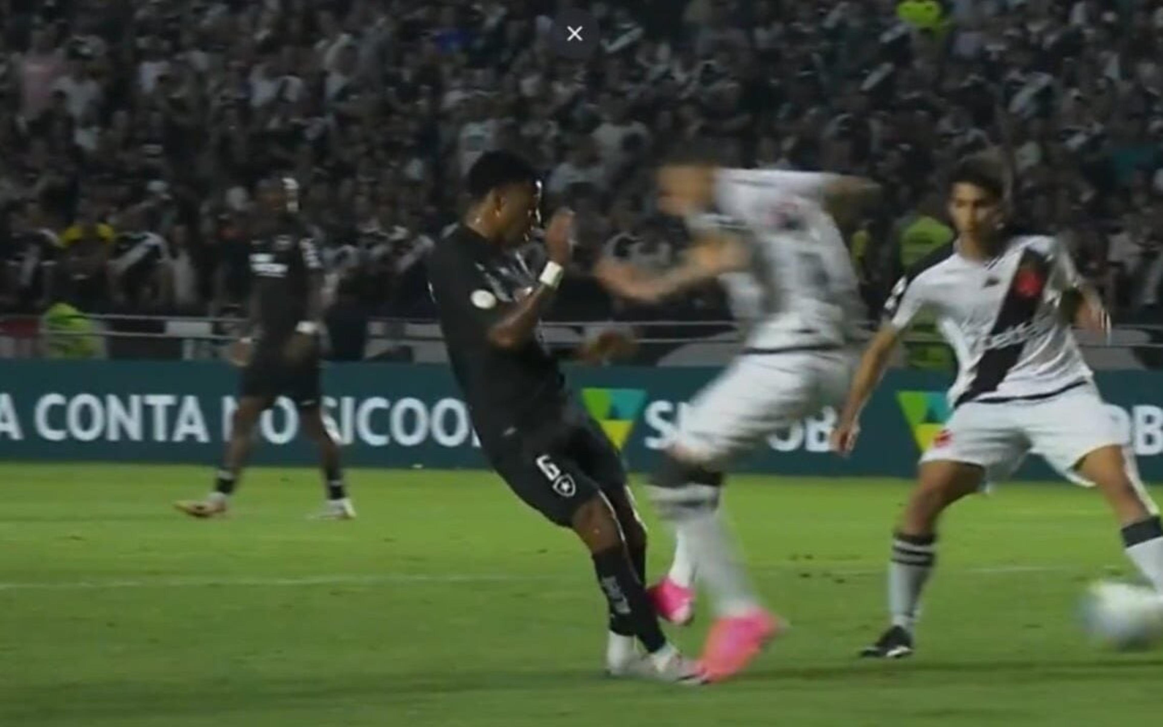 Vasco x Botafogo: Tchê Tchê leva pontos na perna, e técnico condena: ‘Entrada violenta’