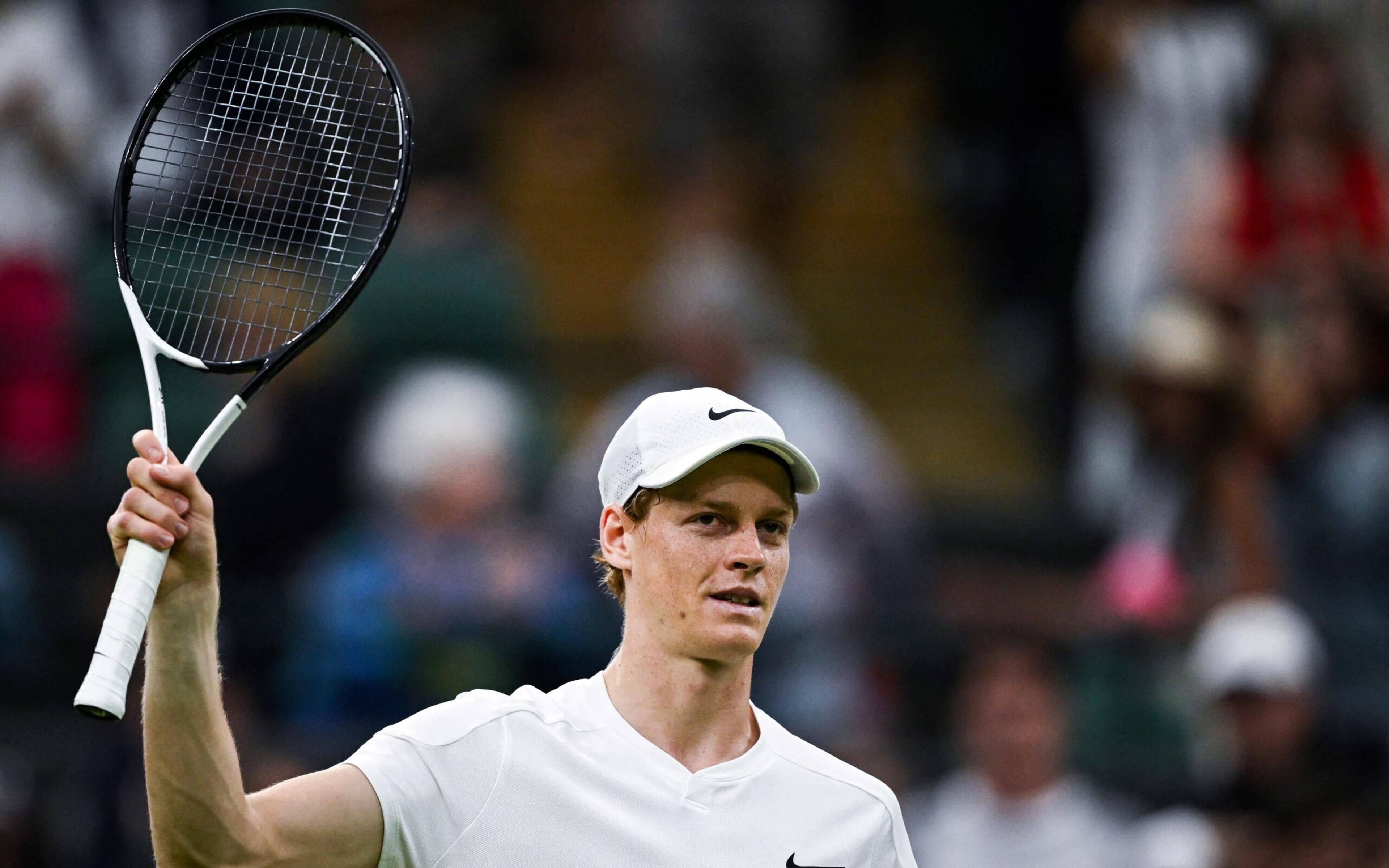 Sinner leva susto, mas vence e desafia poder de Berrettini em Wimbledon