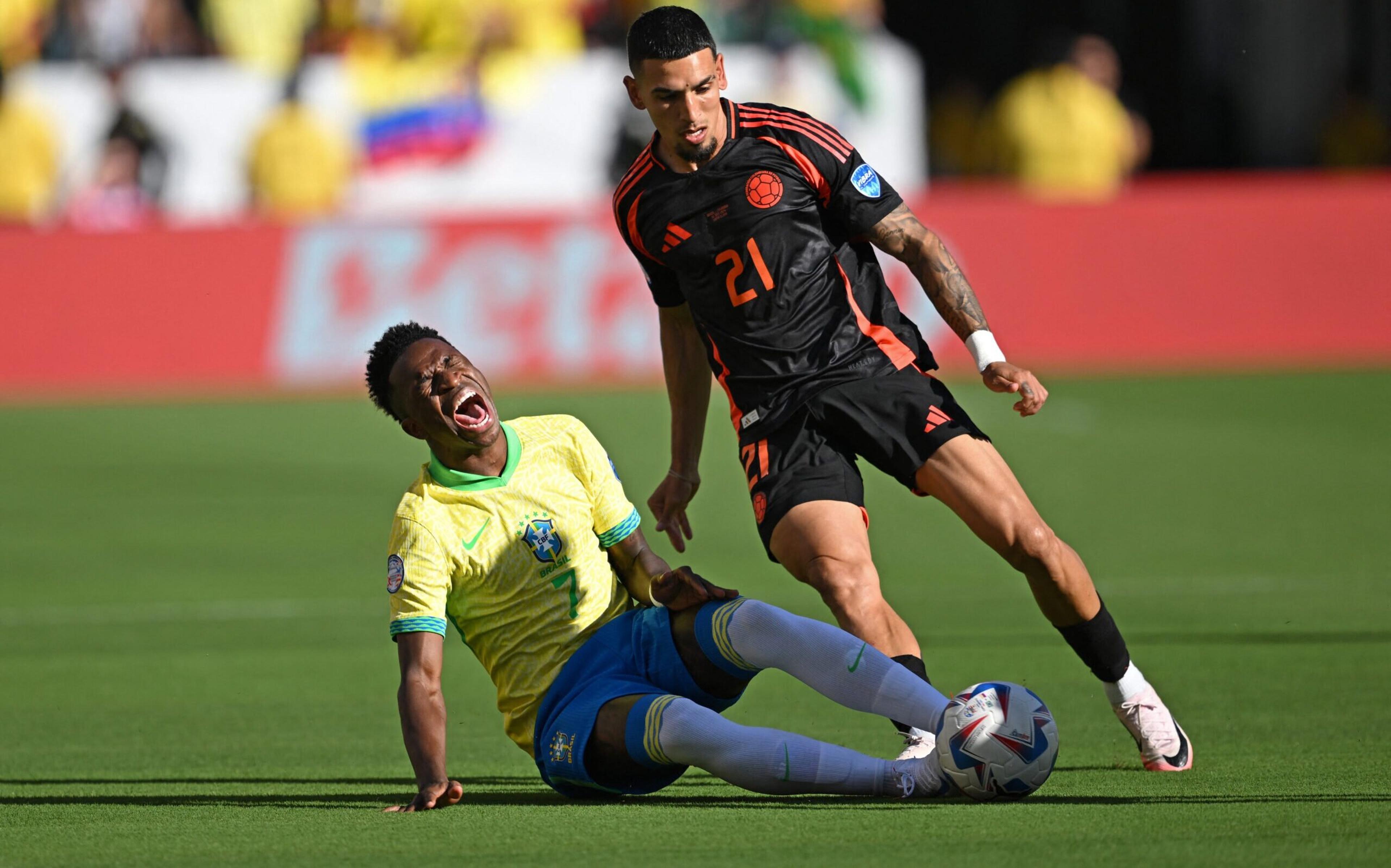 Brasil empata com a Colômbia, fica em segundo e encara o Uruguai nas quartas da Copa América