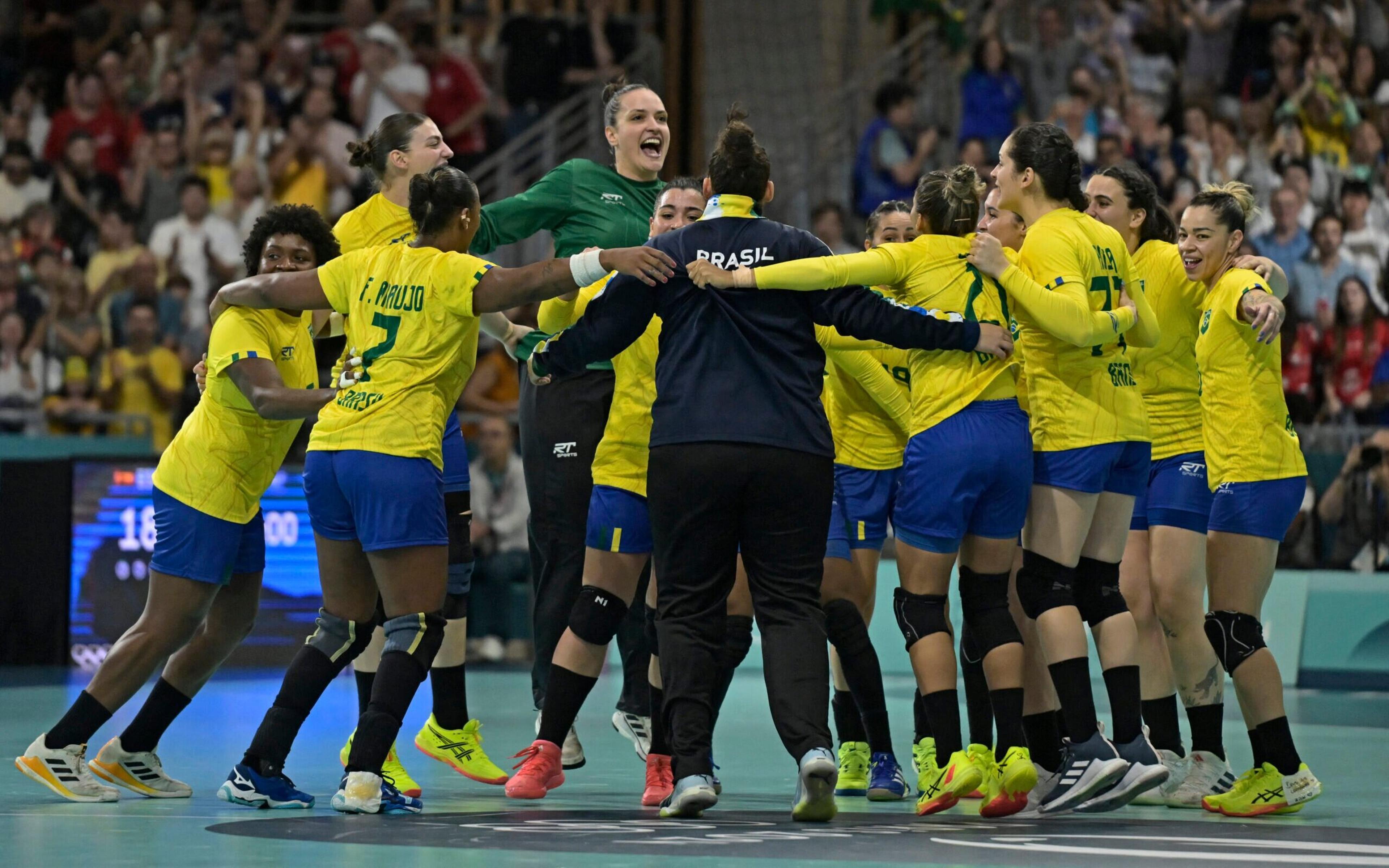 Seleção Brasileira de Handebol atropela a Espanha na estreia nas Olimpíadas