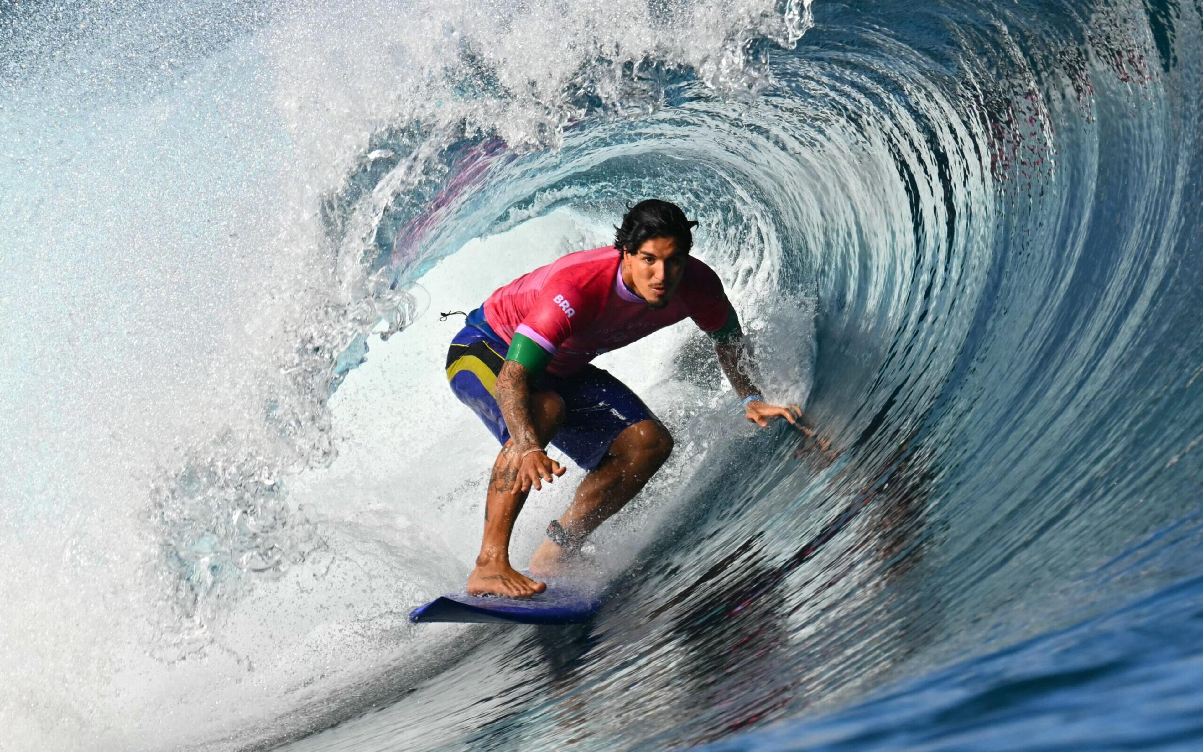 Gabriel Medina avança! Veja como foi o dia do surfe brasileiro nas Olimpíadas