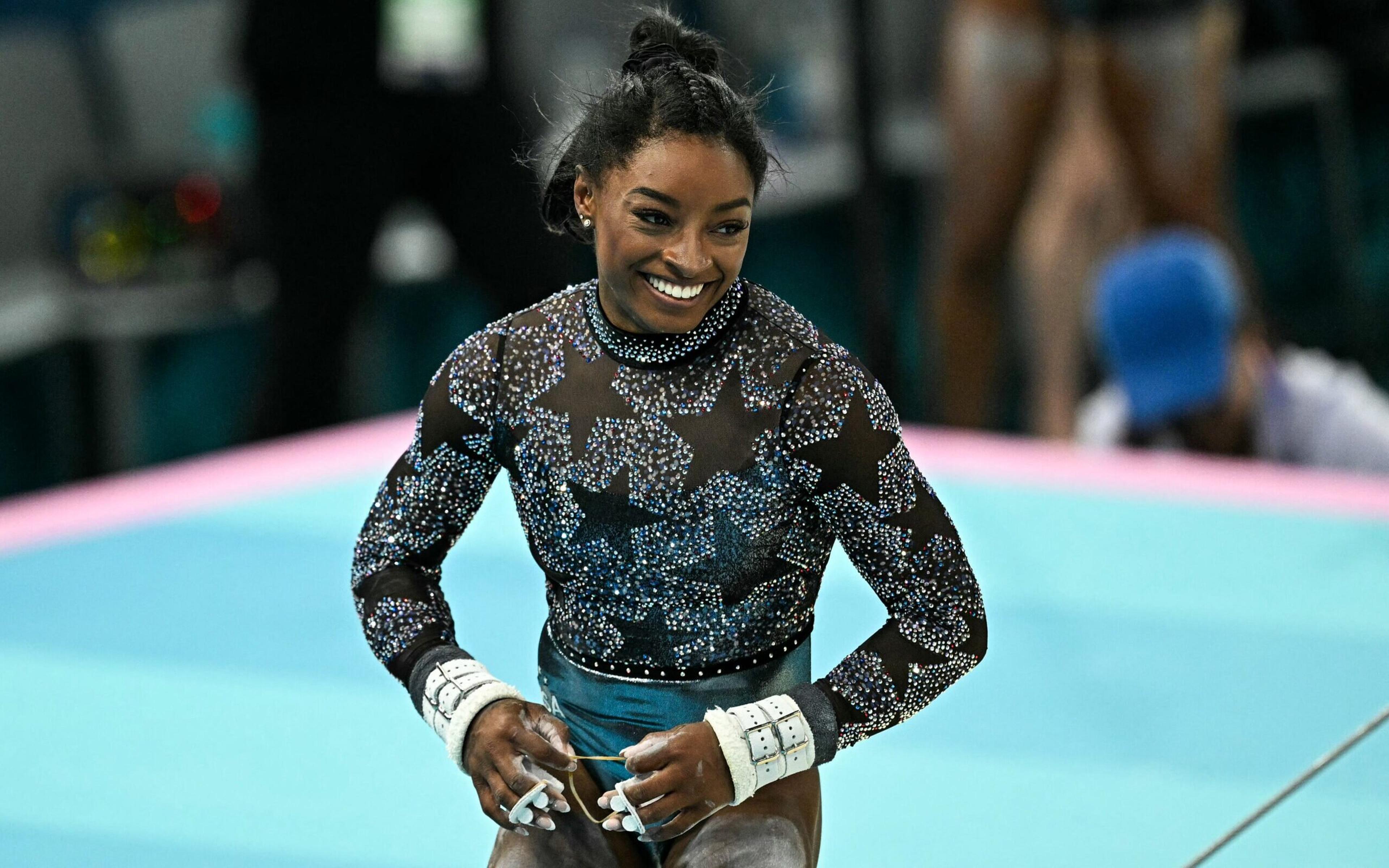 Qual é a fortuna de Simone Biles, estrela americana nas Olimpíadas?