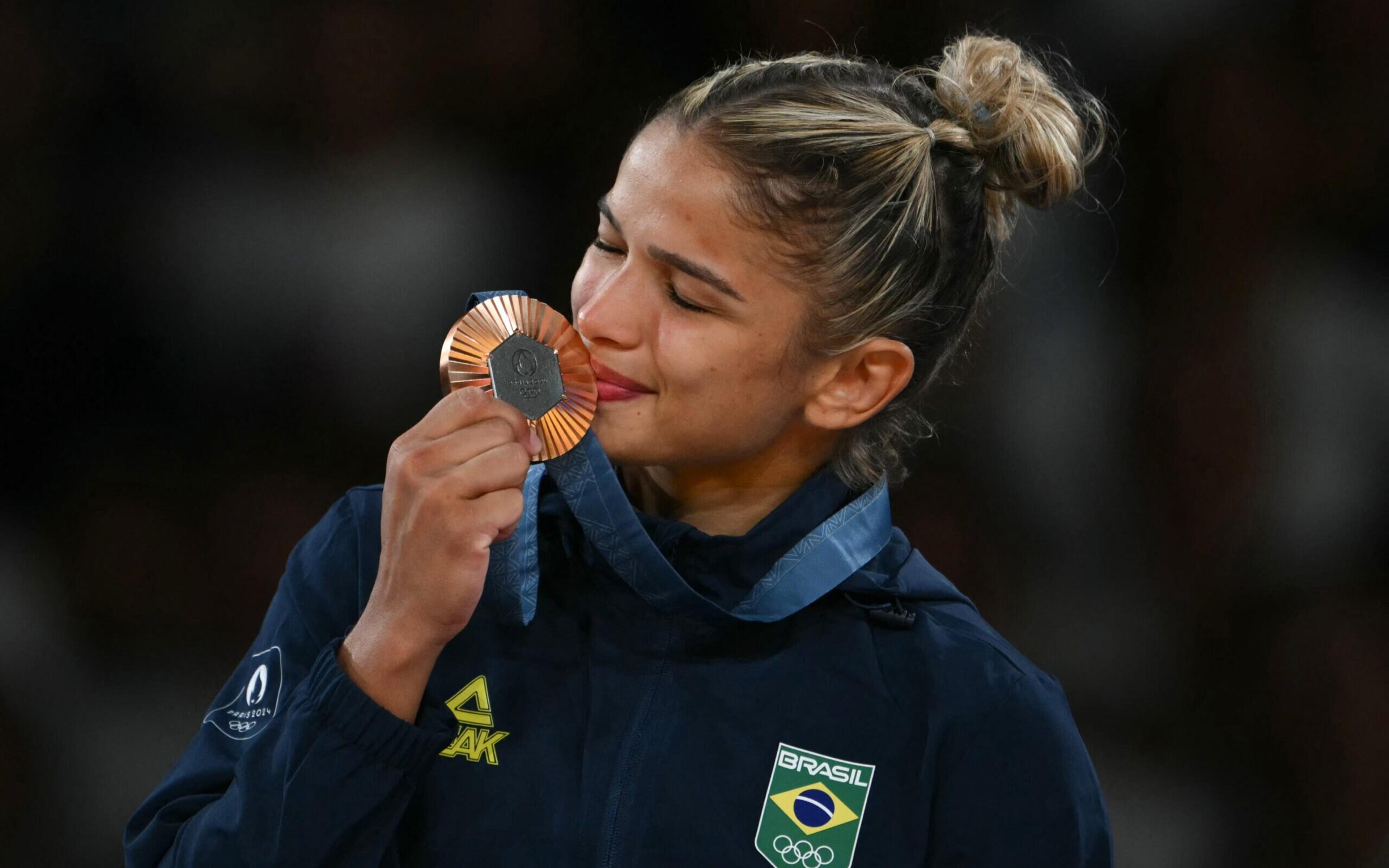 Larissa Pimenta conquista a segunda medalha do judô brasileiro nas Olimpíadas