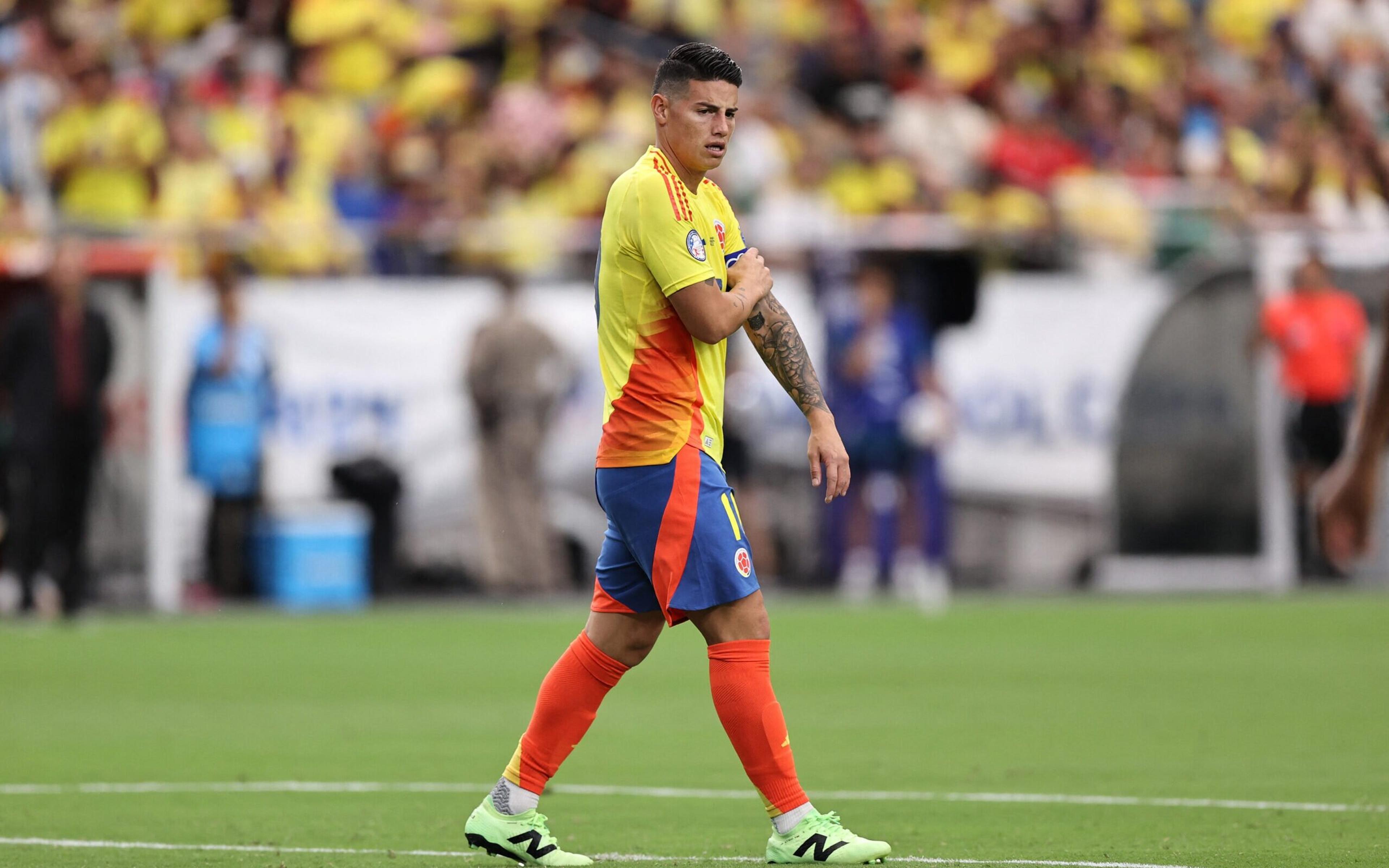 James Rodríguez brilha, Colômbia vence o Panamá e avança para semifinal da Copa América