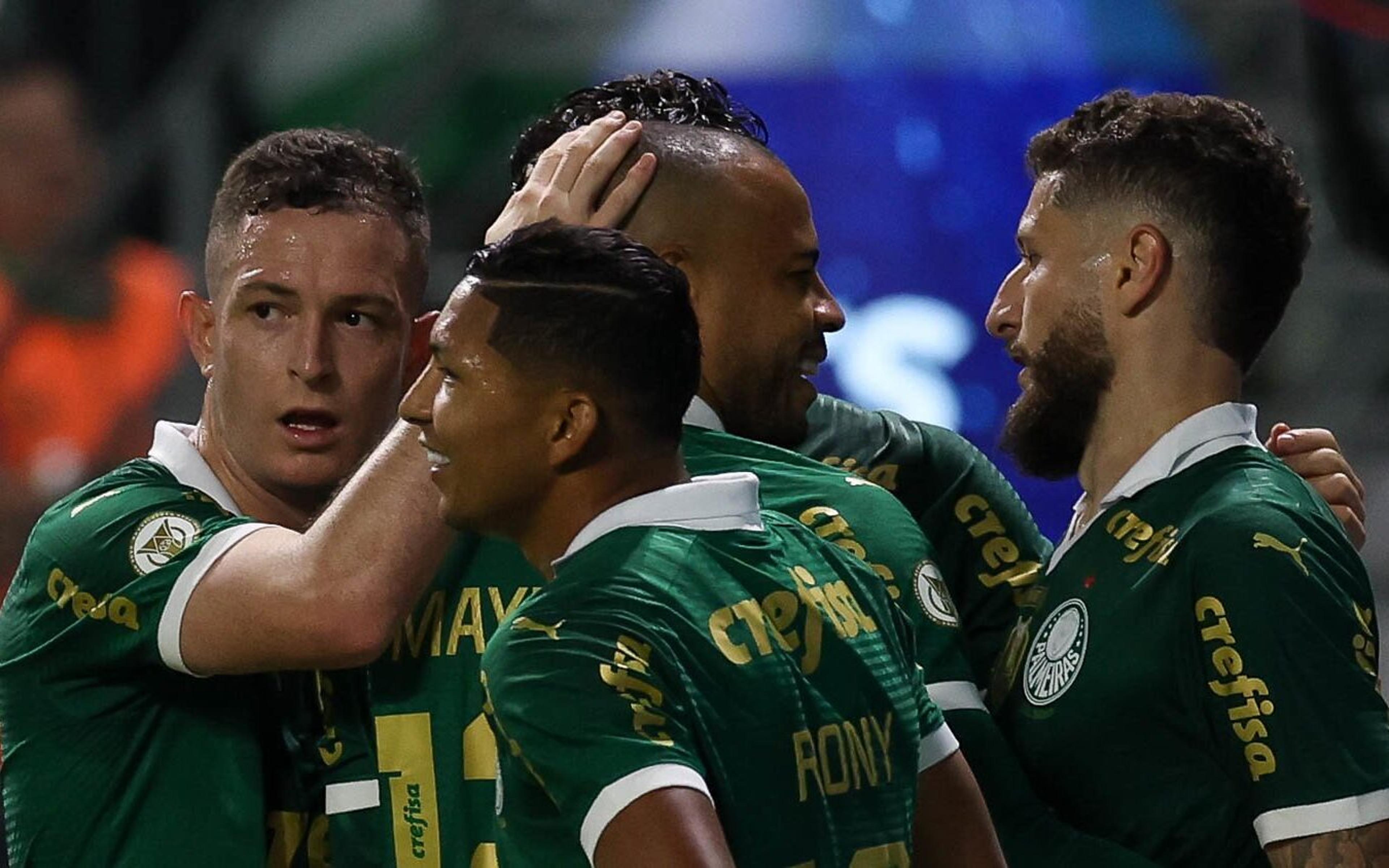 Após Zé Rafael, veja quem será o próximo jogador a completar 300 jogos pelo Palmeiras