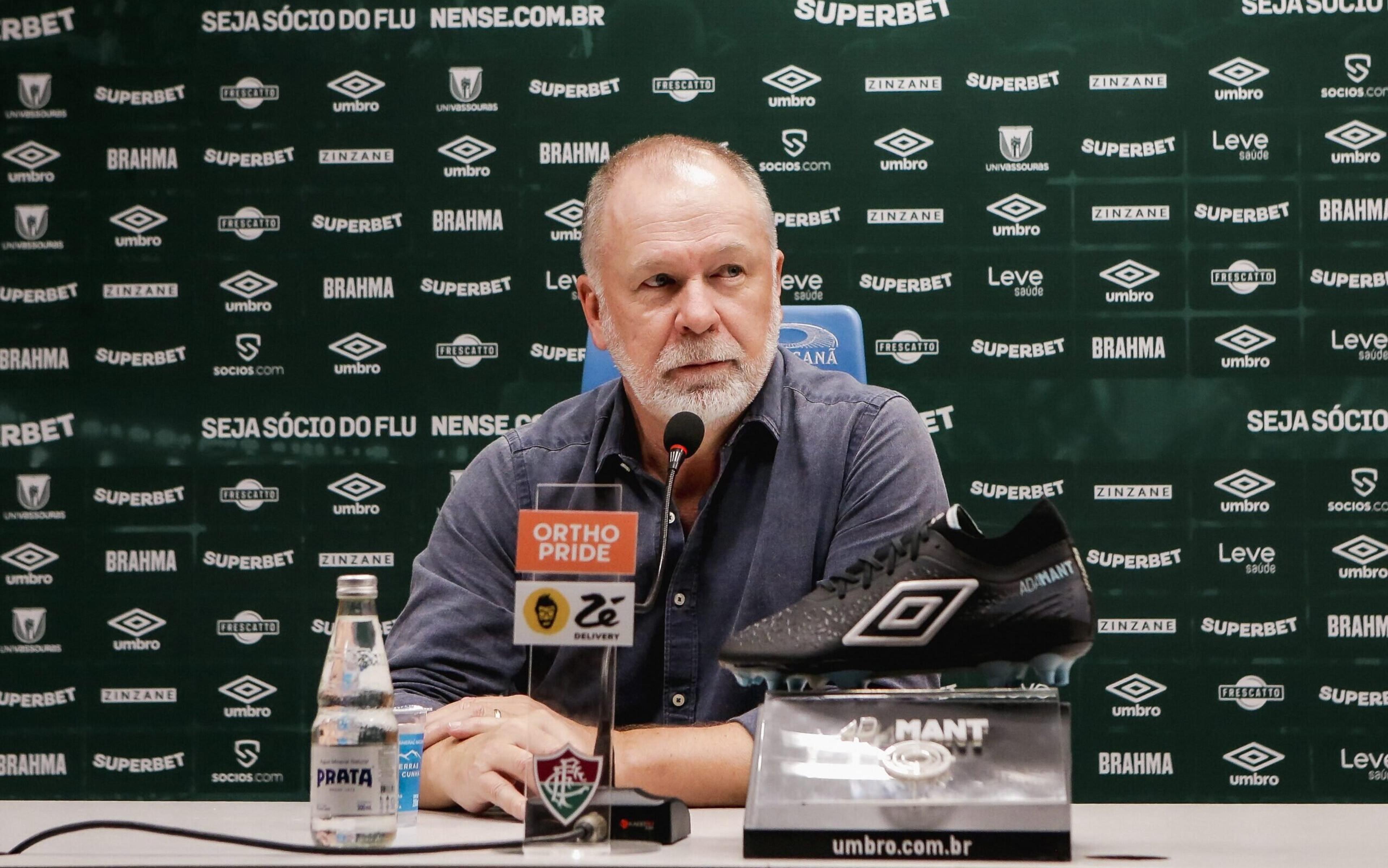 Técnico do Fluminense, Mano Menezes manda recado para torcida e valoriza empate: ‘Ponto é ponto’