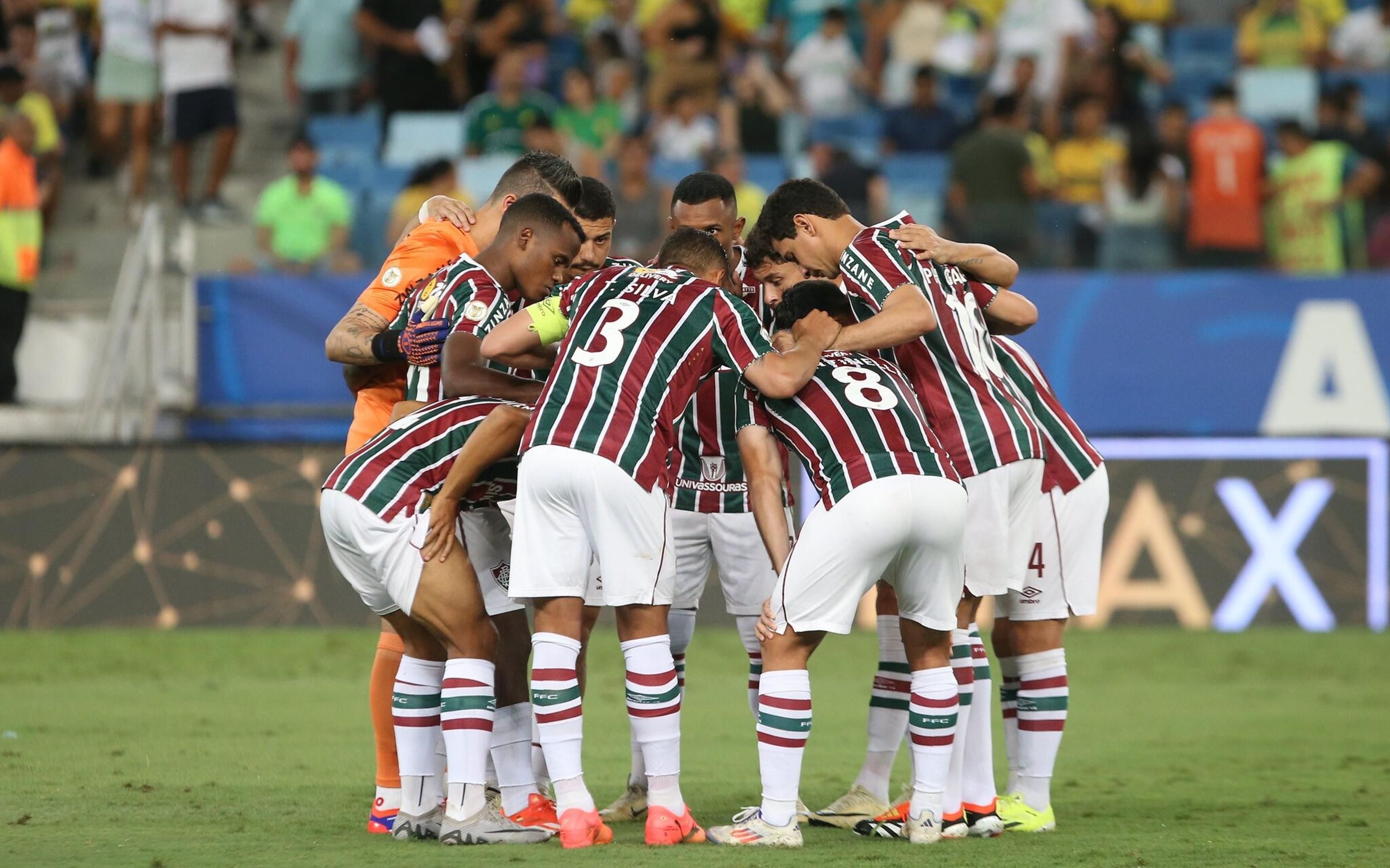 Torcedores do Fluminense se desesperam com atuação de zagueiro contra o Cuiabá: ‘Erra tudo que tenta’