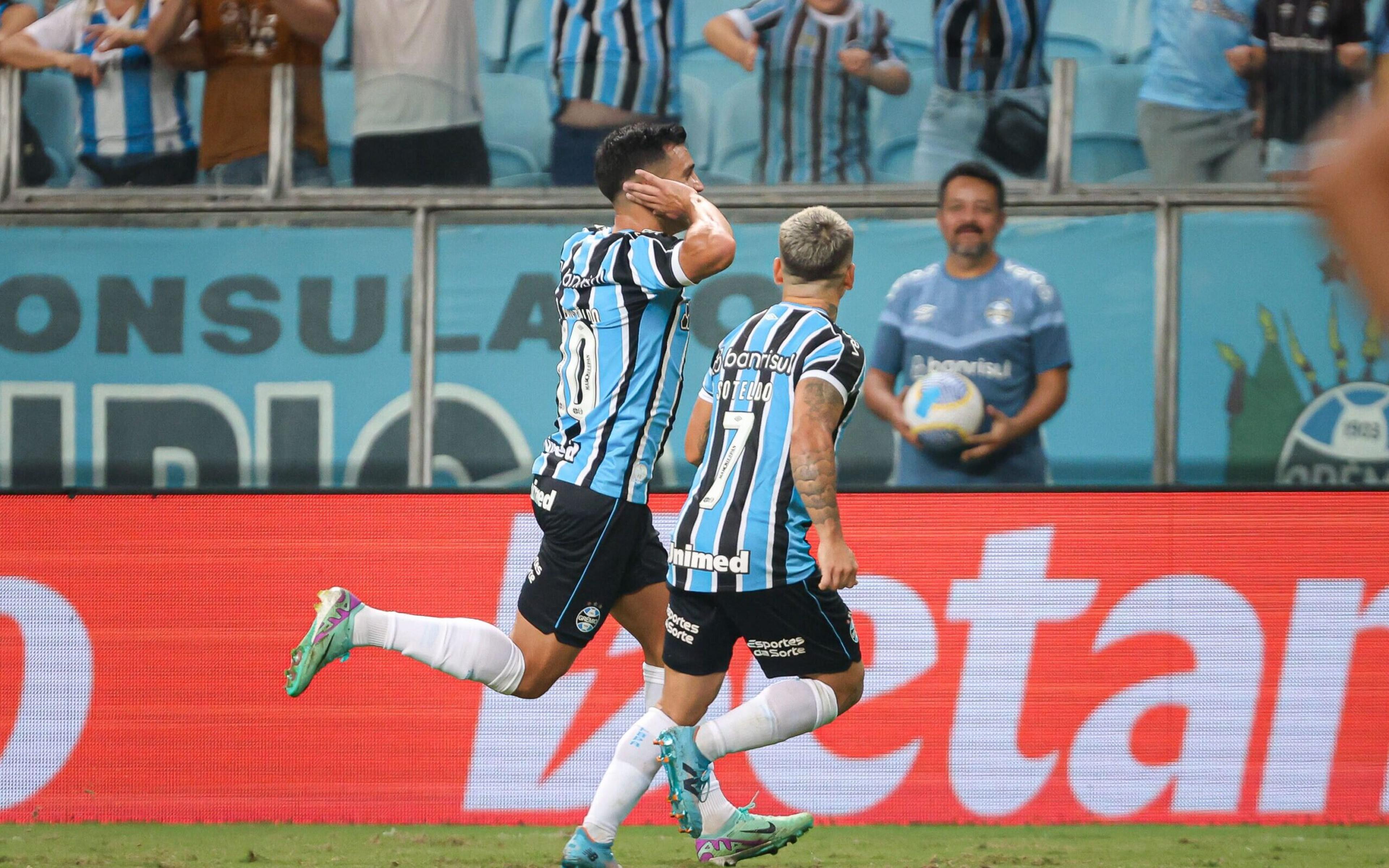 Desfalque, retorno e estreia: como chega o Grêmio para enfrentar o Corinthians