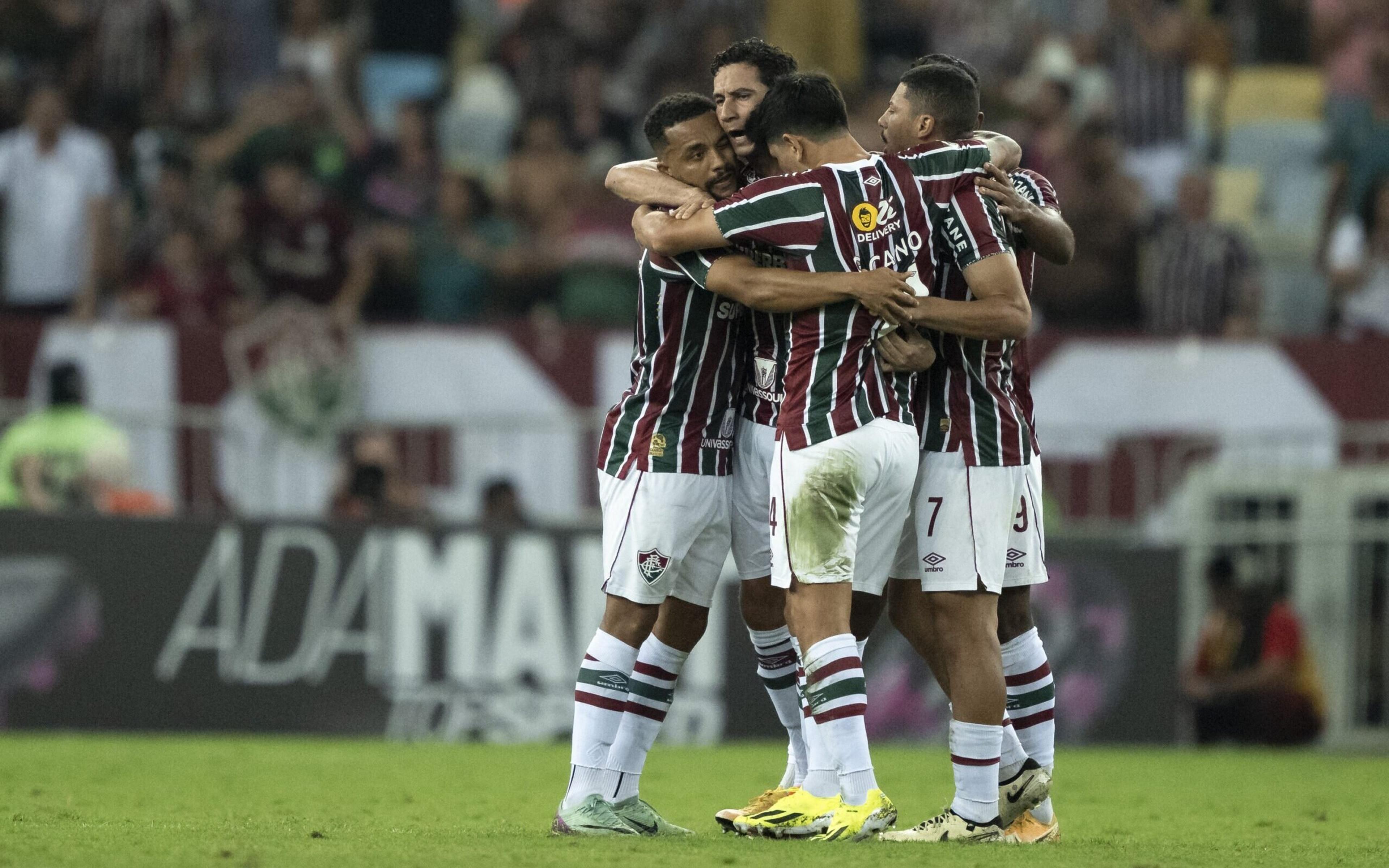 Web vai à loucura com golaço de Ganso pelo Fluminense: ‘Melhor 10 do Brasil’