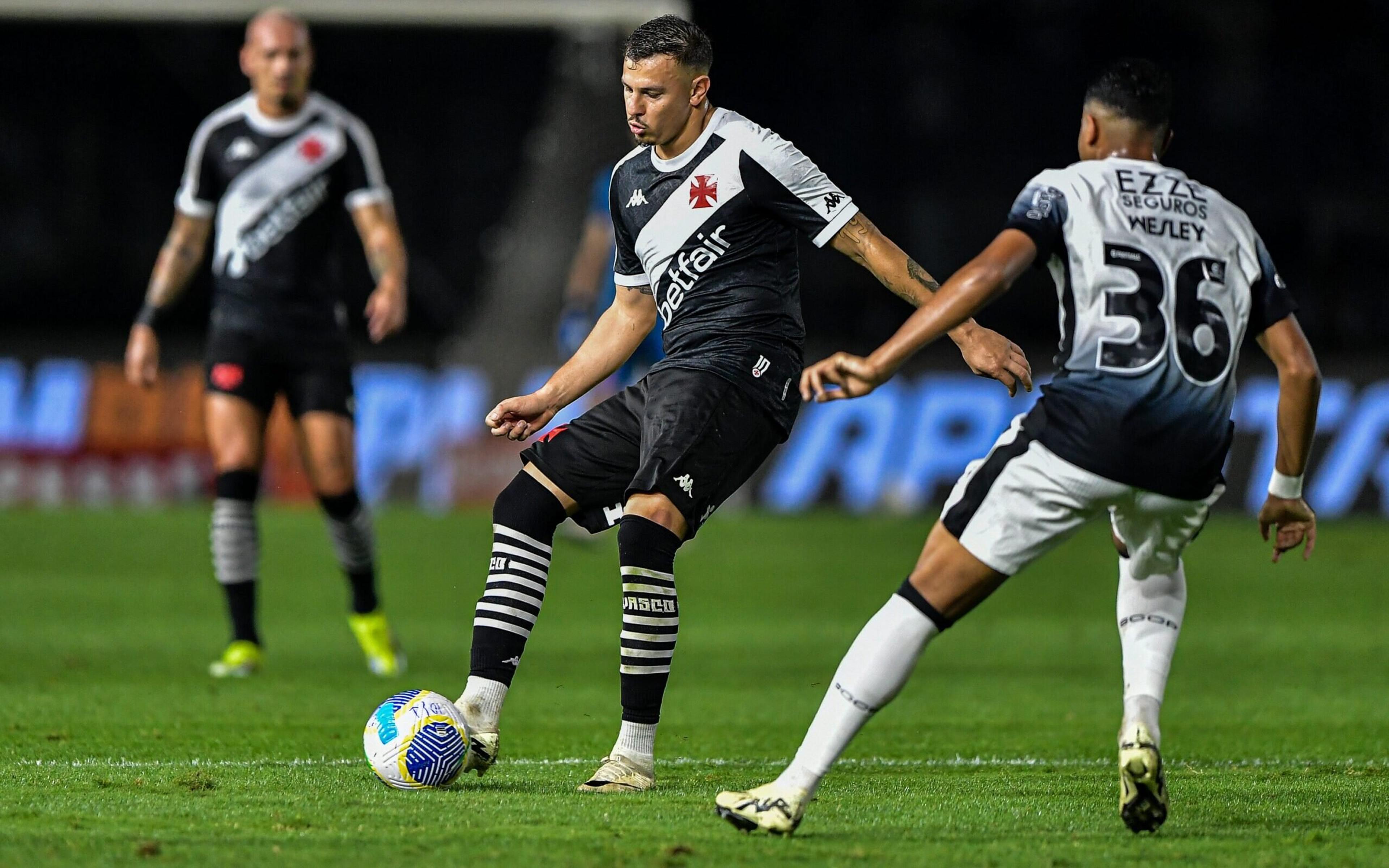 Torcedores sobre assistência em gol do Vasco: ‘Hugo Modric’