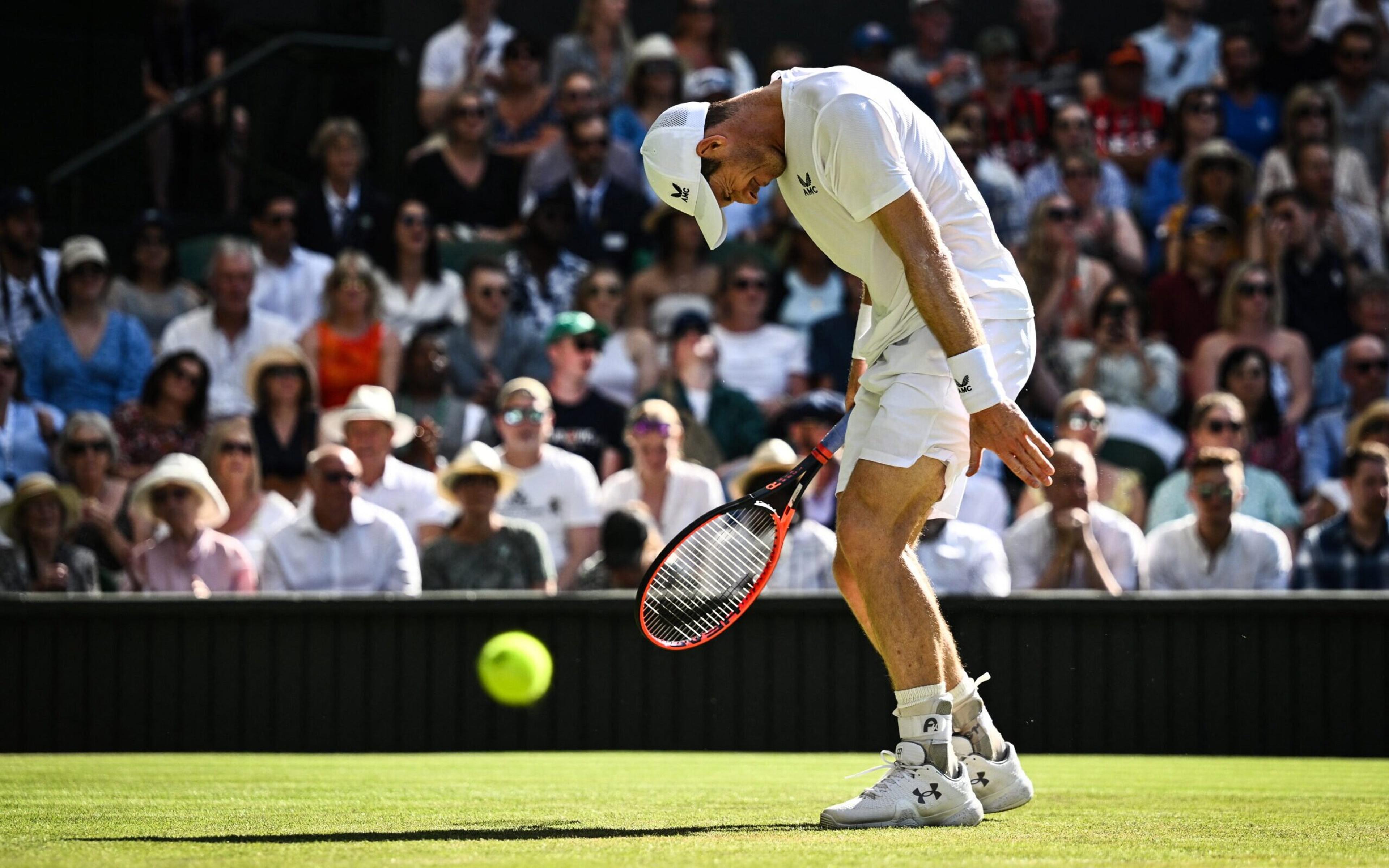 Murray desiste de Wimbledon por lesão