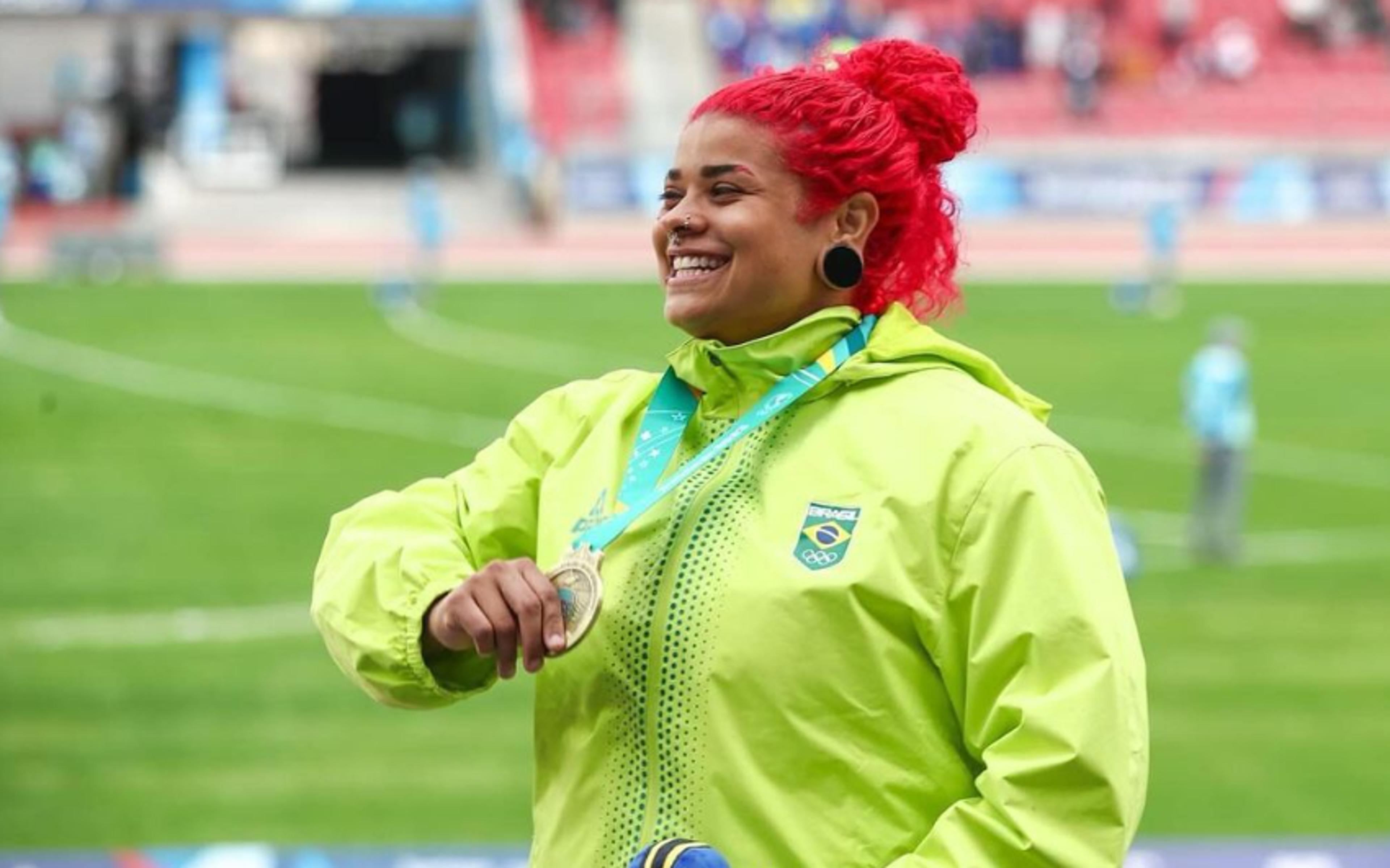 Atleta brasileira é surpreendida ao receber uniforme masculino para as Olimpíadas