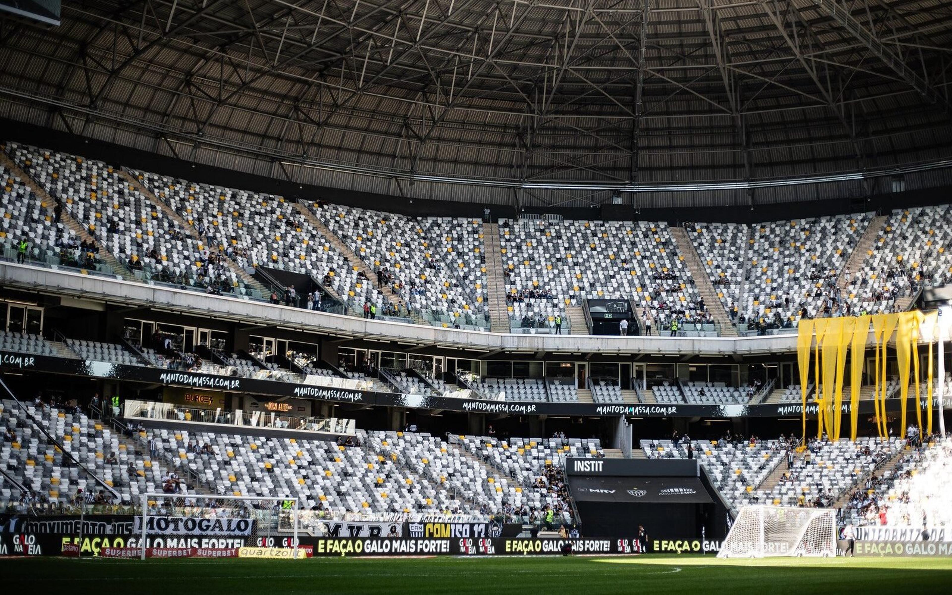 Atlético-MG reage à reclamação de jogadores e dá resposta sobre gramado