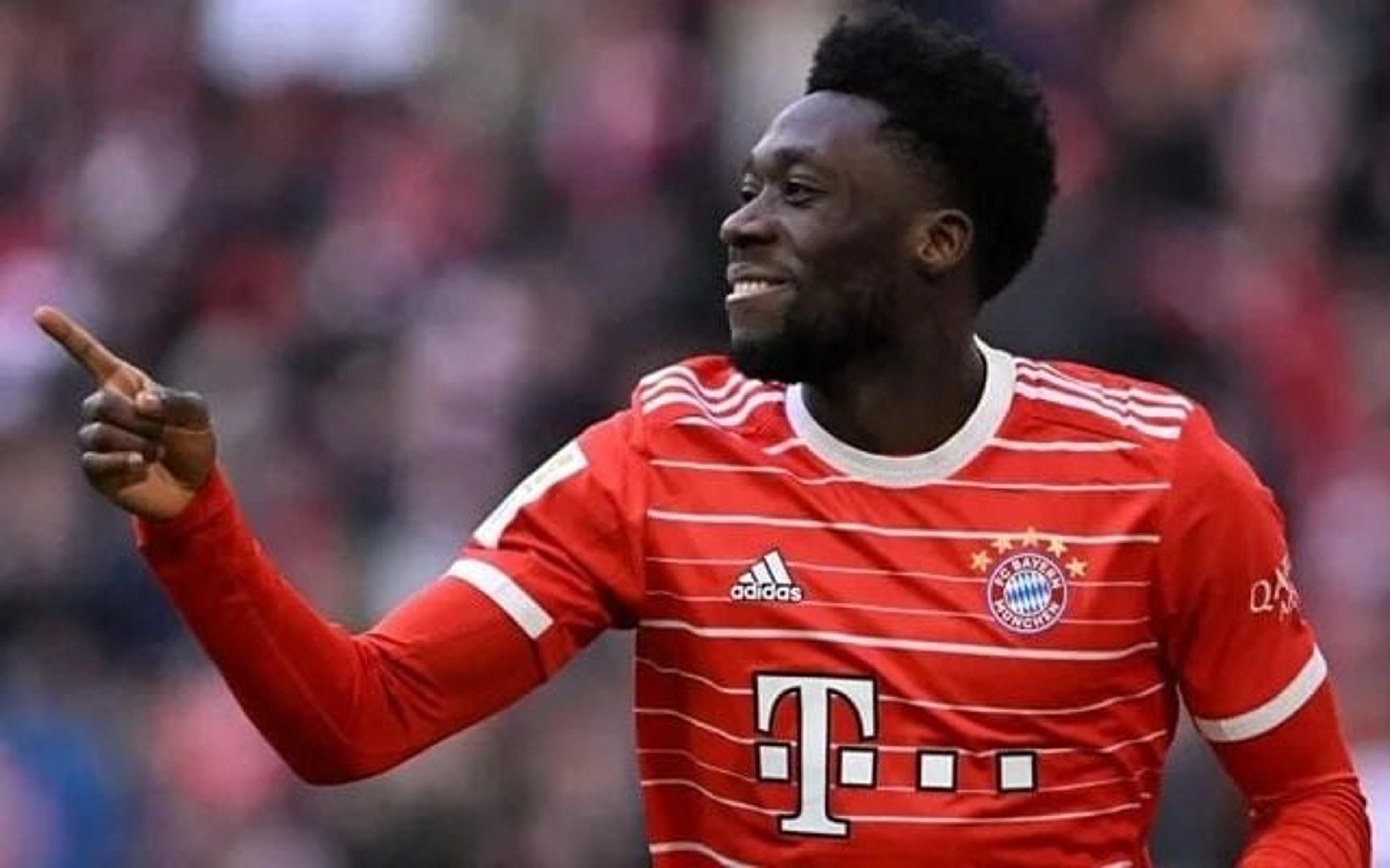 Bayern bate martelo sobre renovação com Alphonso Davies