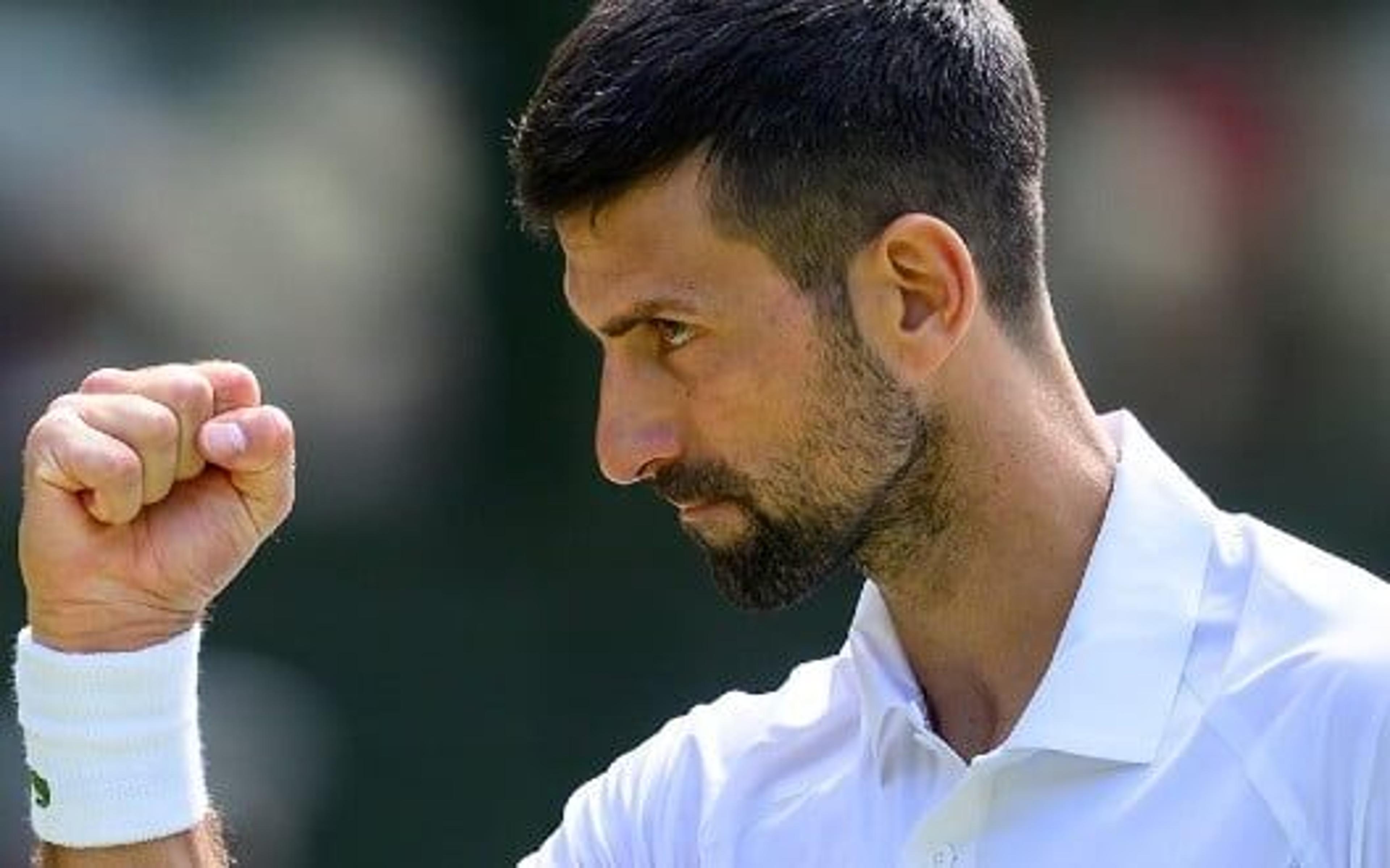 Djokovic vira jogo difícil, vai às oitavas em Wimbledon e encara Rune