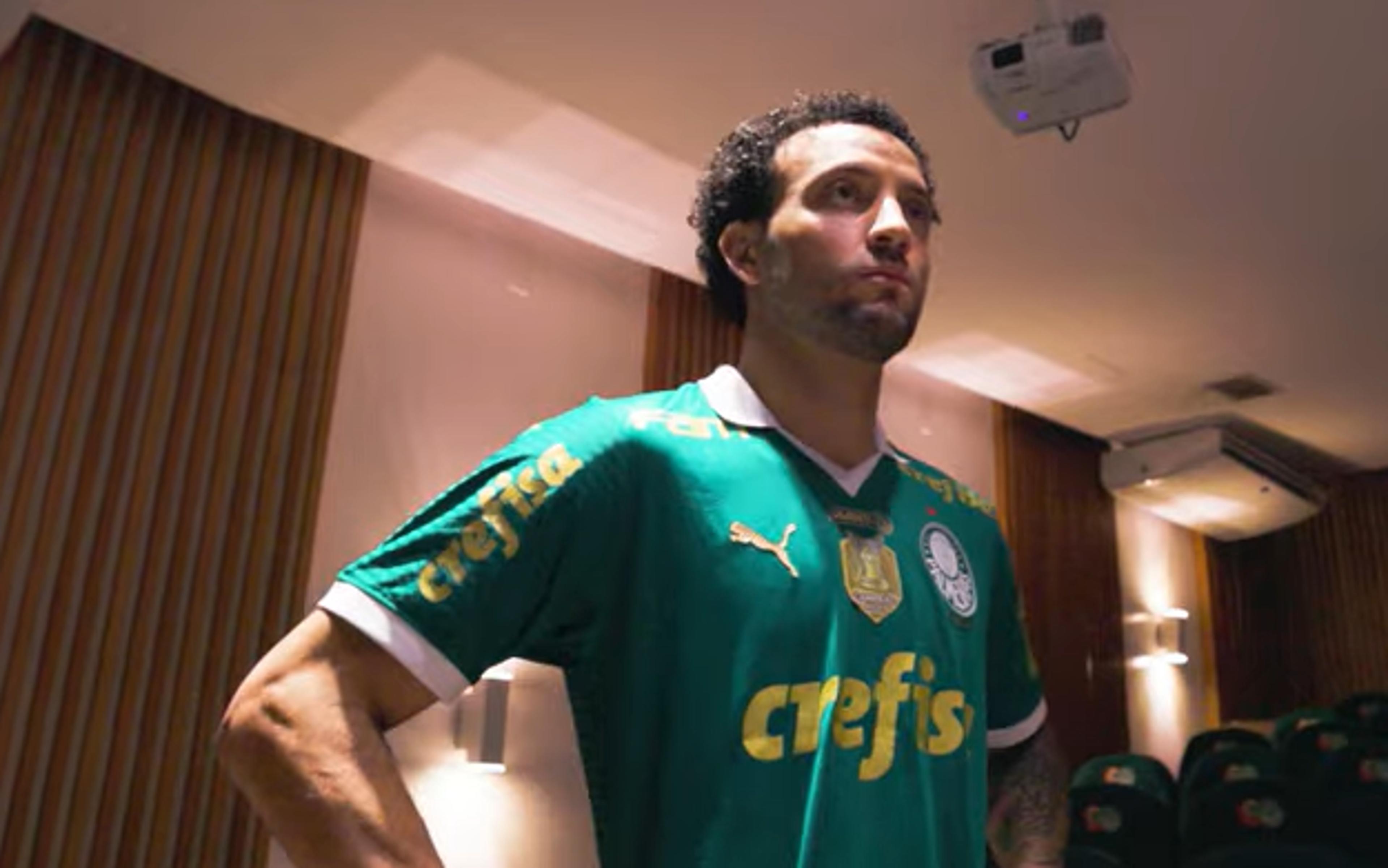 Felipe Anderson é apresentado no Palmeiras e tem número definido pela torcida; saiba qual