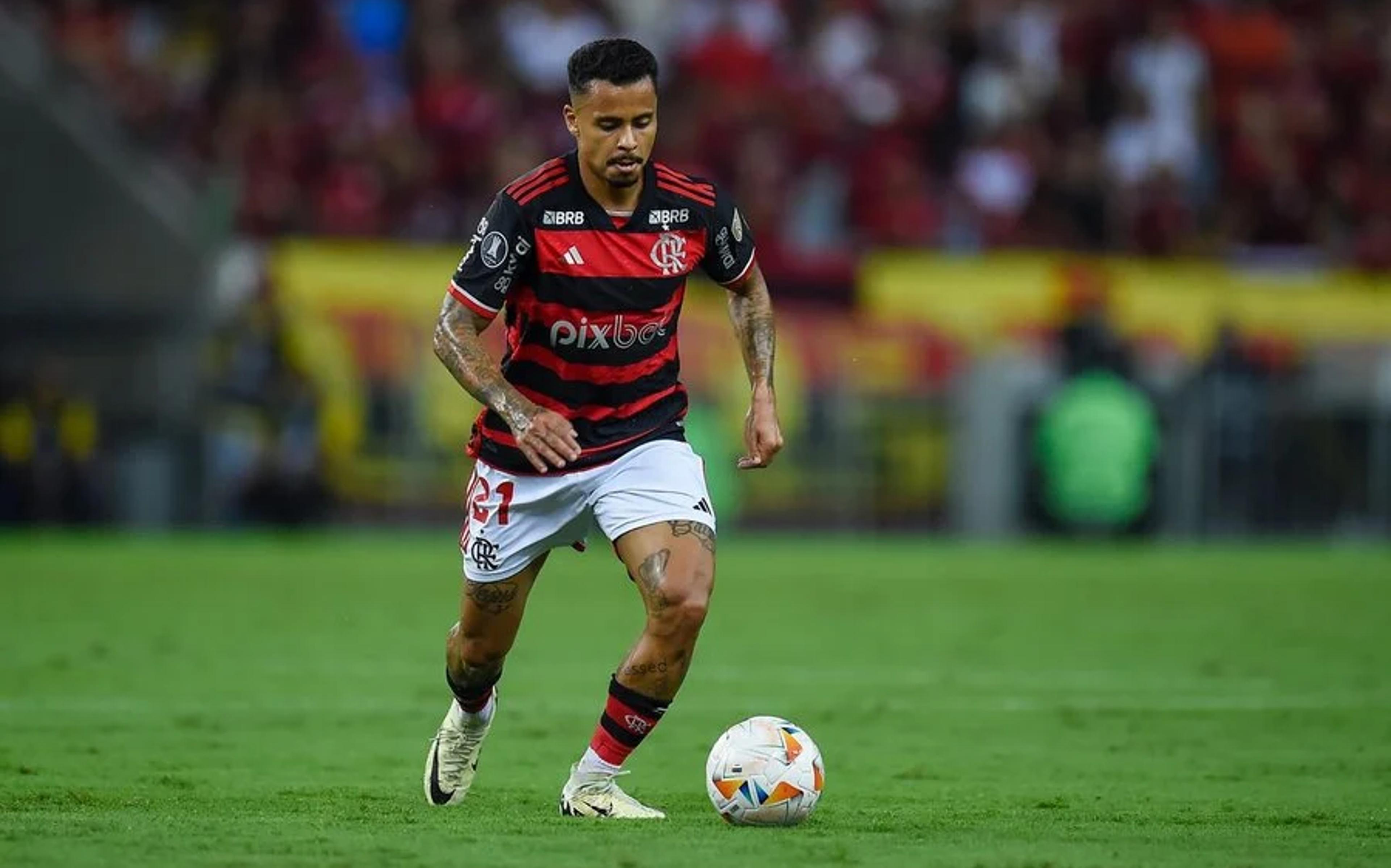 Allan, do Flamengo, é apontado pelos torcedores como culpado pela derrota