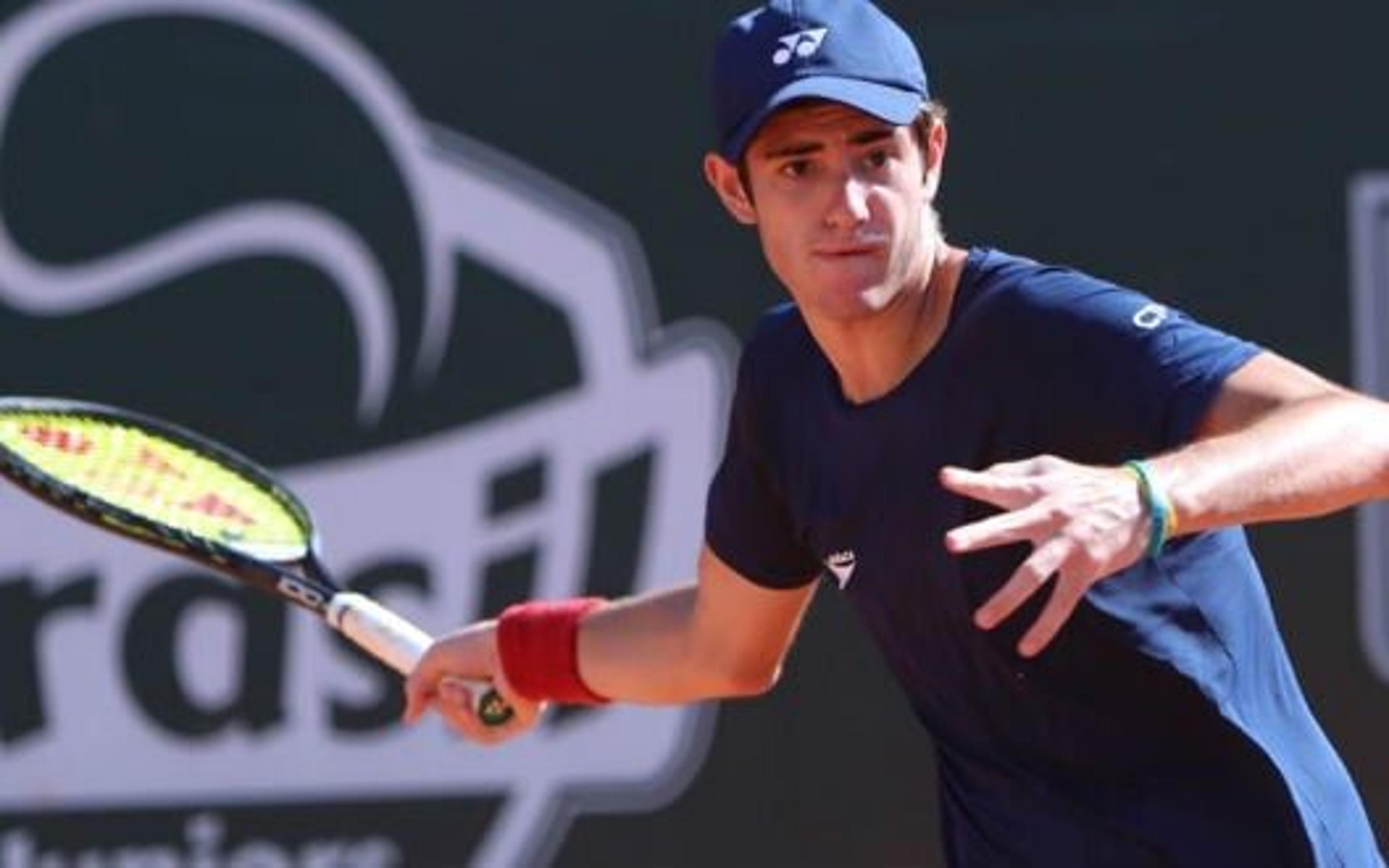 Gustavo Heide brilha, derruba top-15 e vai às quartas no ATP de Gstaad