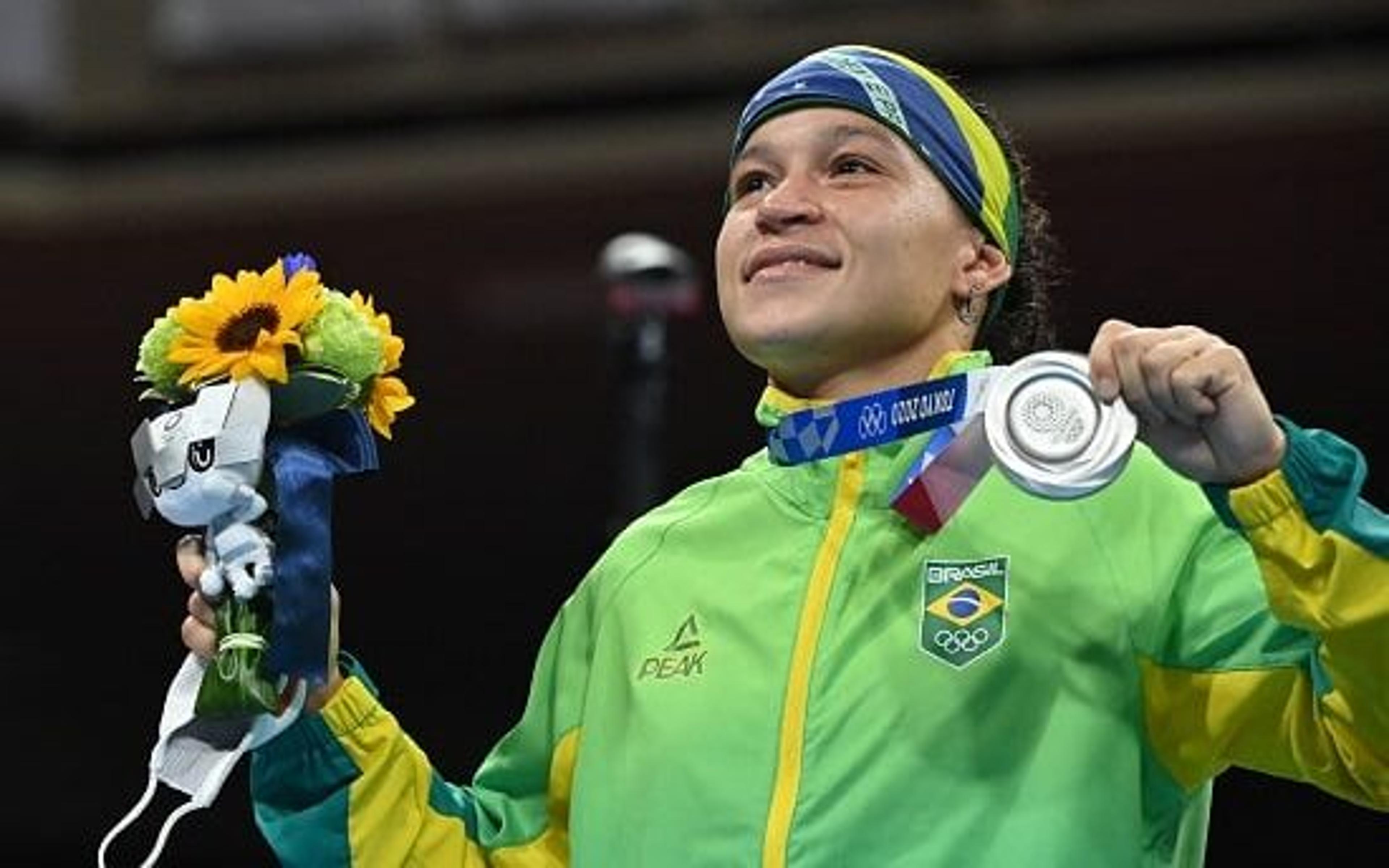 Quem é Beatriz Ferreira, medalhista de prata em Tóquio e campeã mundial de boxe?