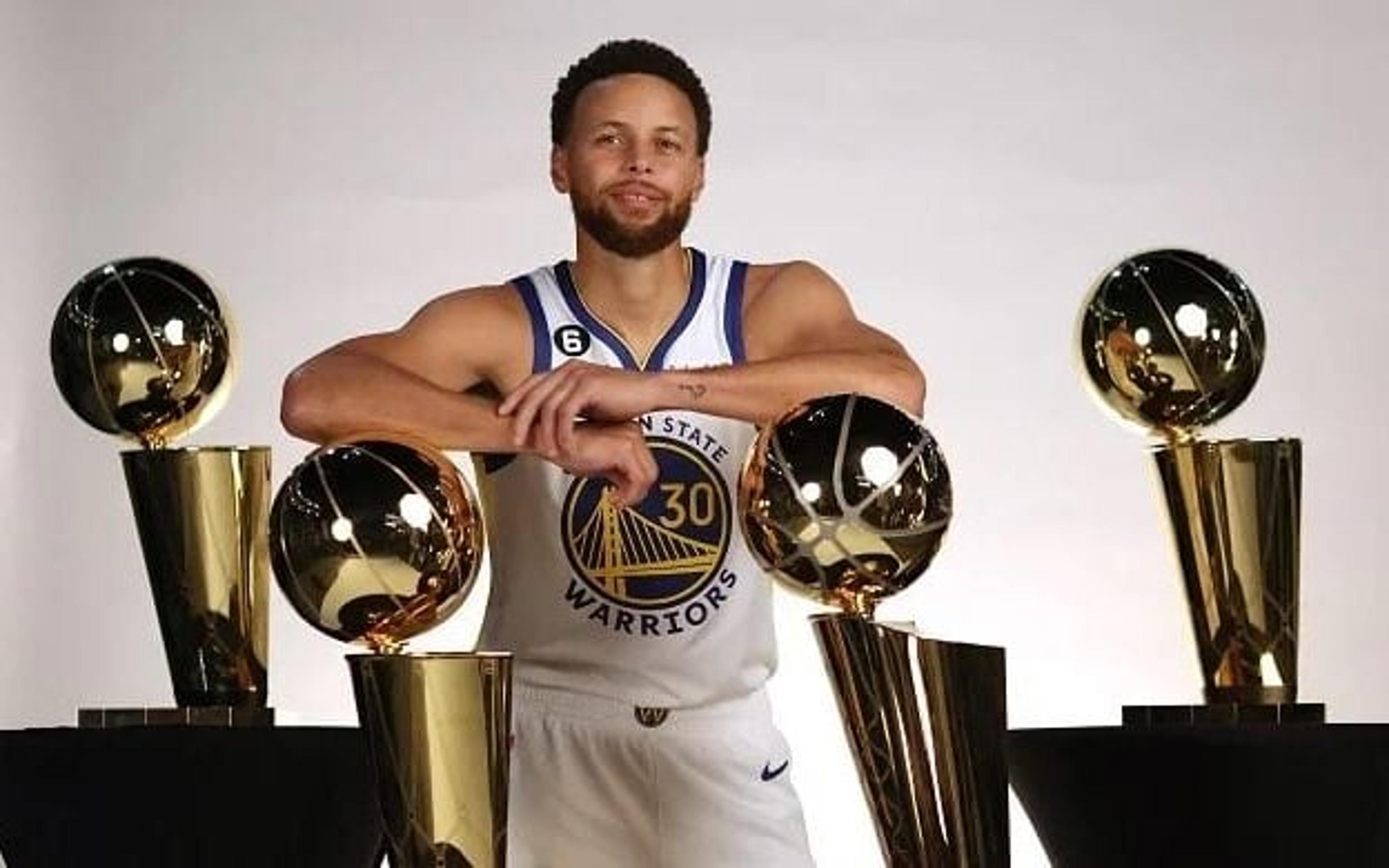 Stephen Curry não foge da raia e revela onde quer encerrar a carreira