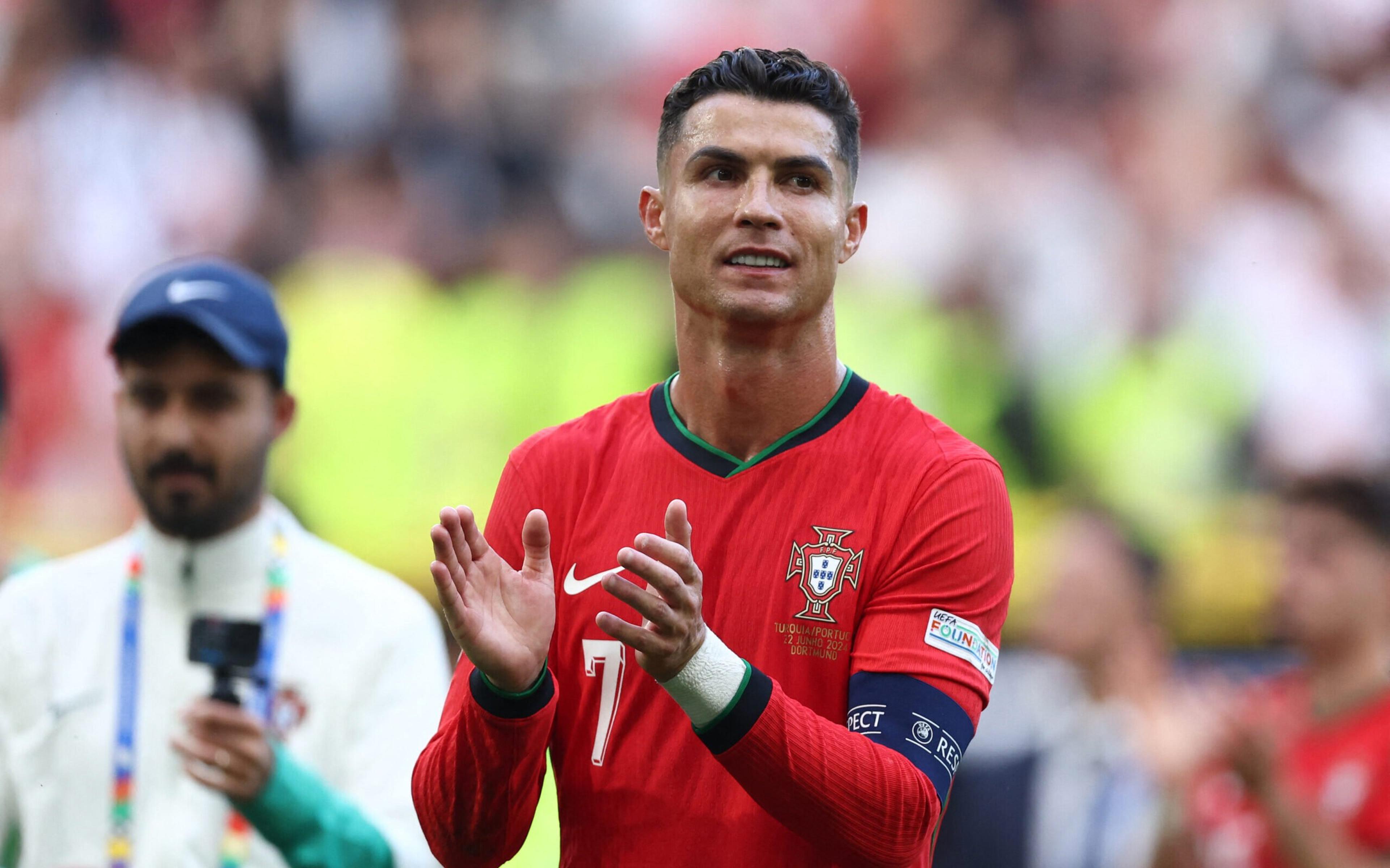 Como um brasileiro ajudou Cristiano Ronaldo a ganhar um dos prêmios mais inusitados da carreira?