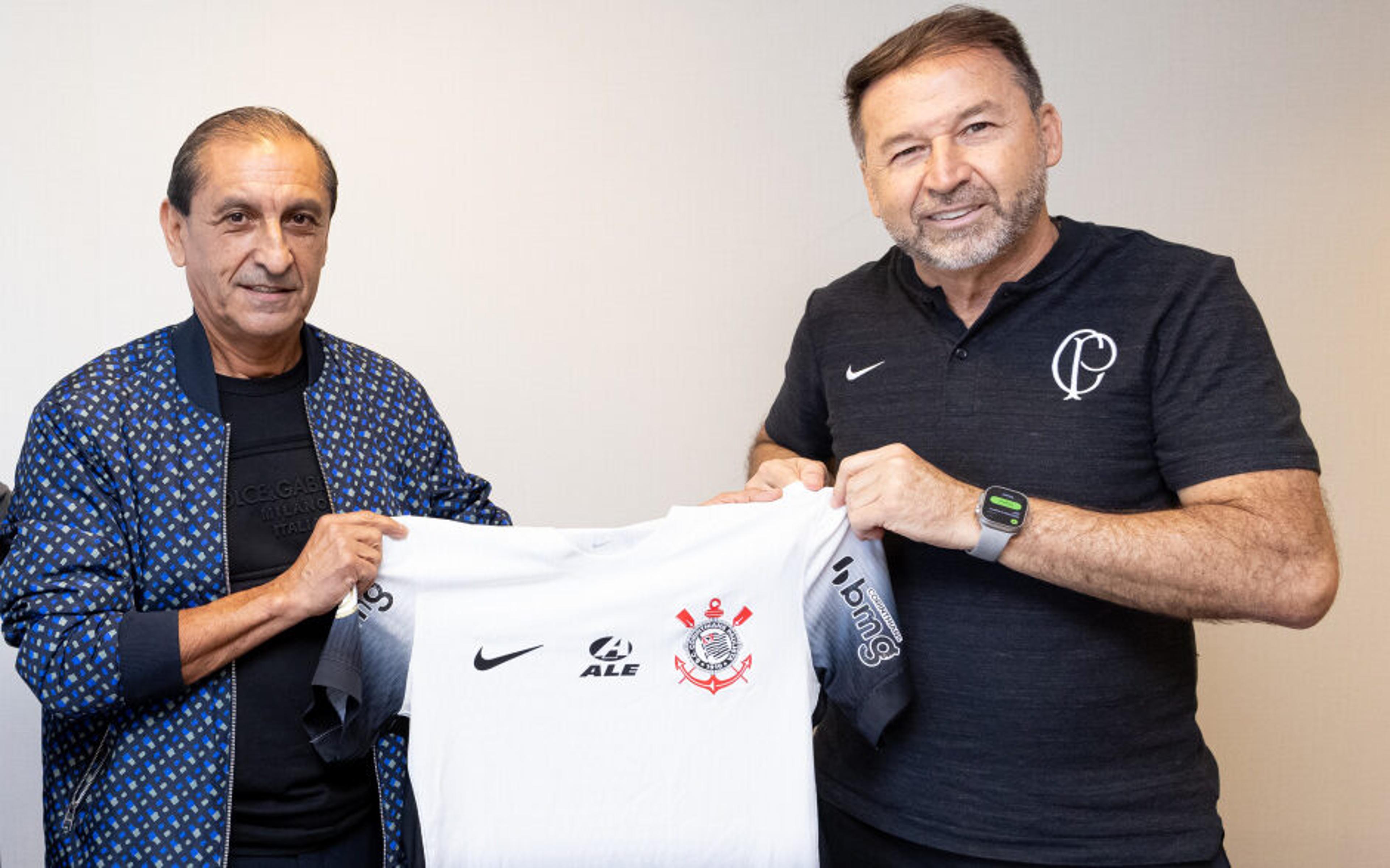 Ramón Díaz assume Corinthians com sombra do rebaixamento e desafios no mercado