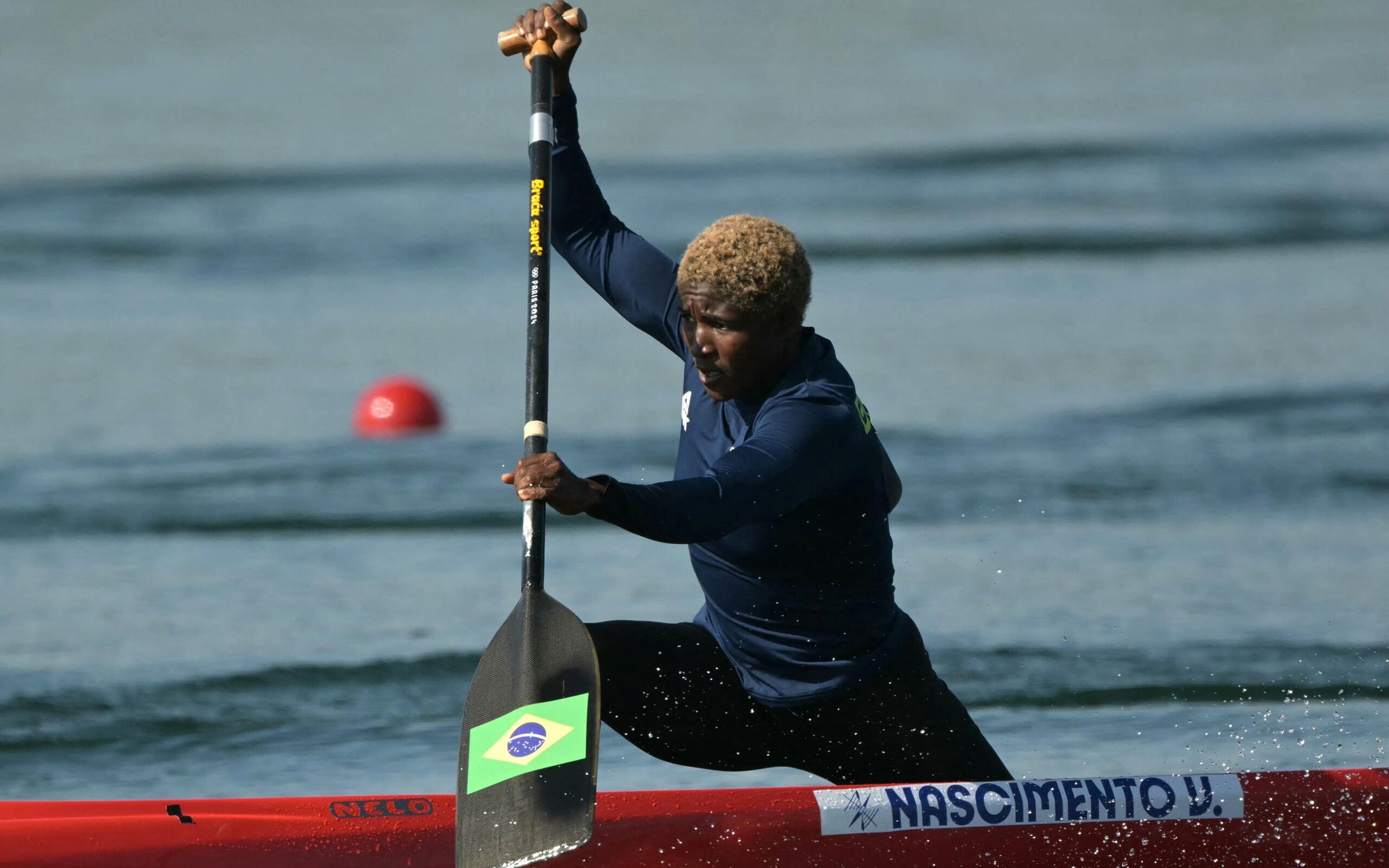 Tia de parceiro de Isaquias Queiroz nas Olimpíadas garante vaga na semifinal da canoagem