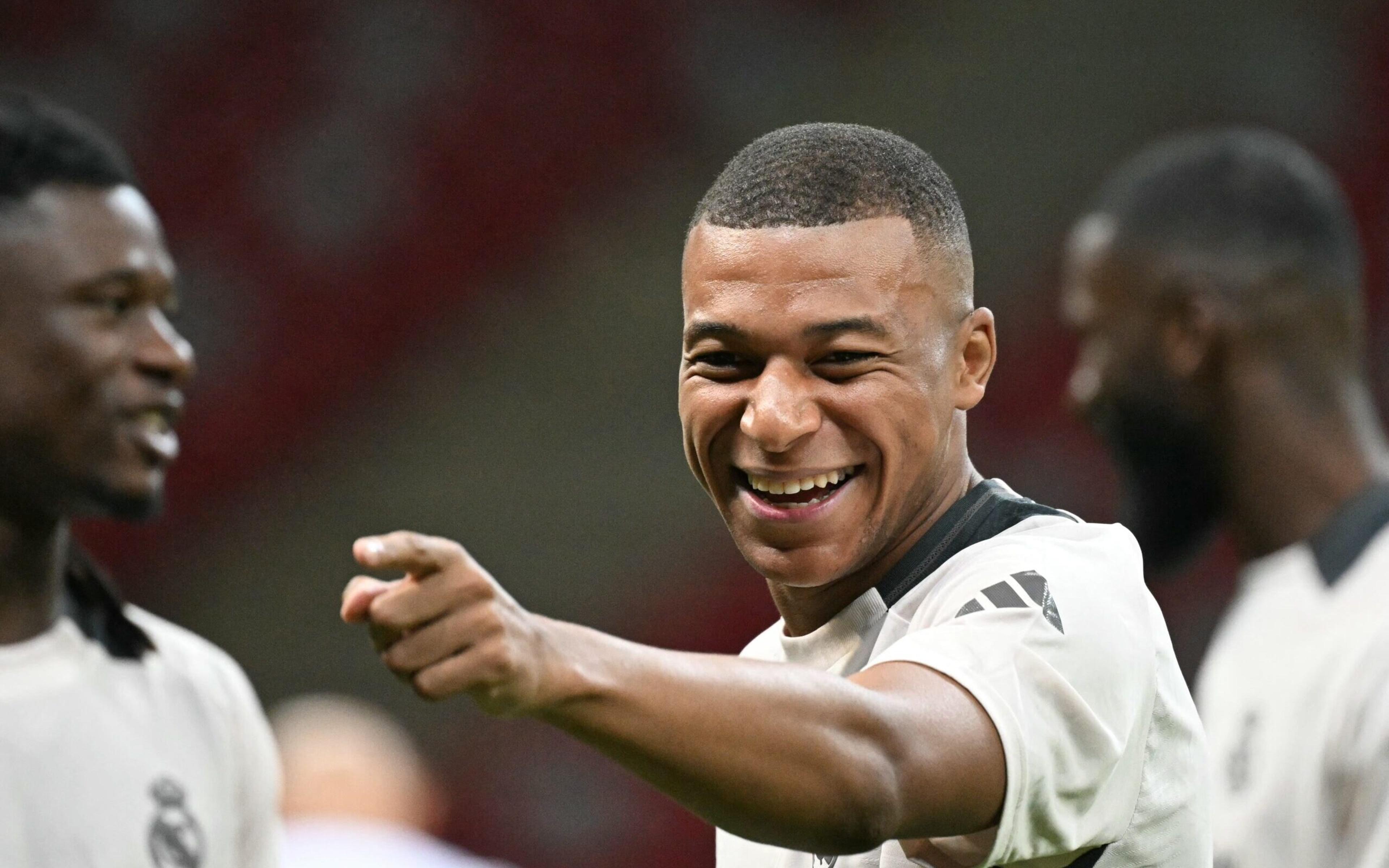 Saiba como Ancelotti pode encaixar Mbappé no Real Madrid