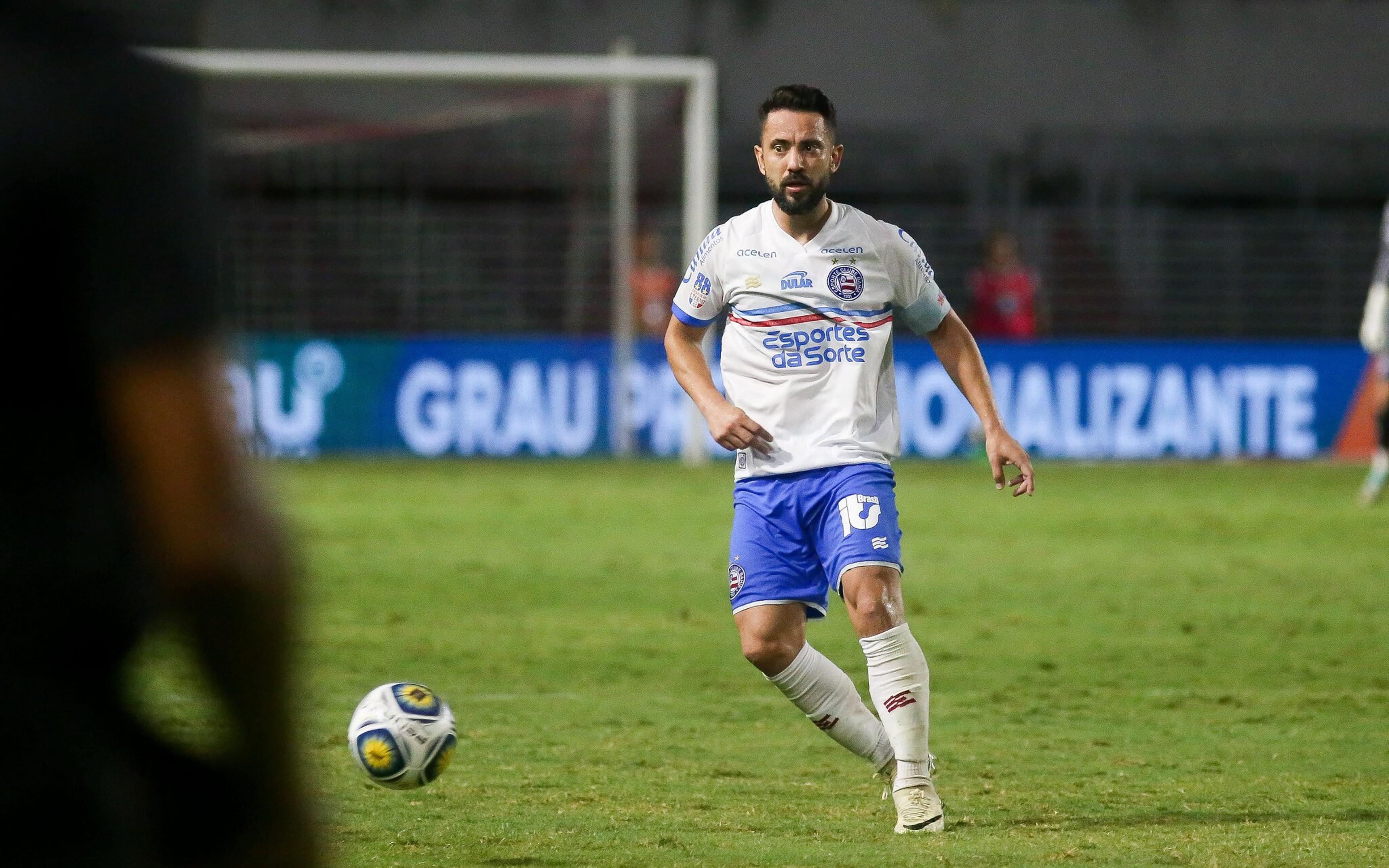 Torcedores do Bahia vão à loucura com gol de Éverton Ribeiro: ‘Gênio’