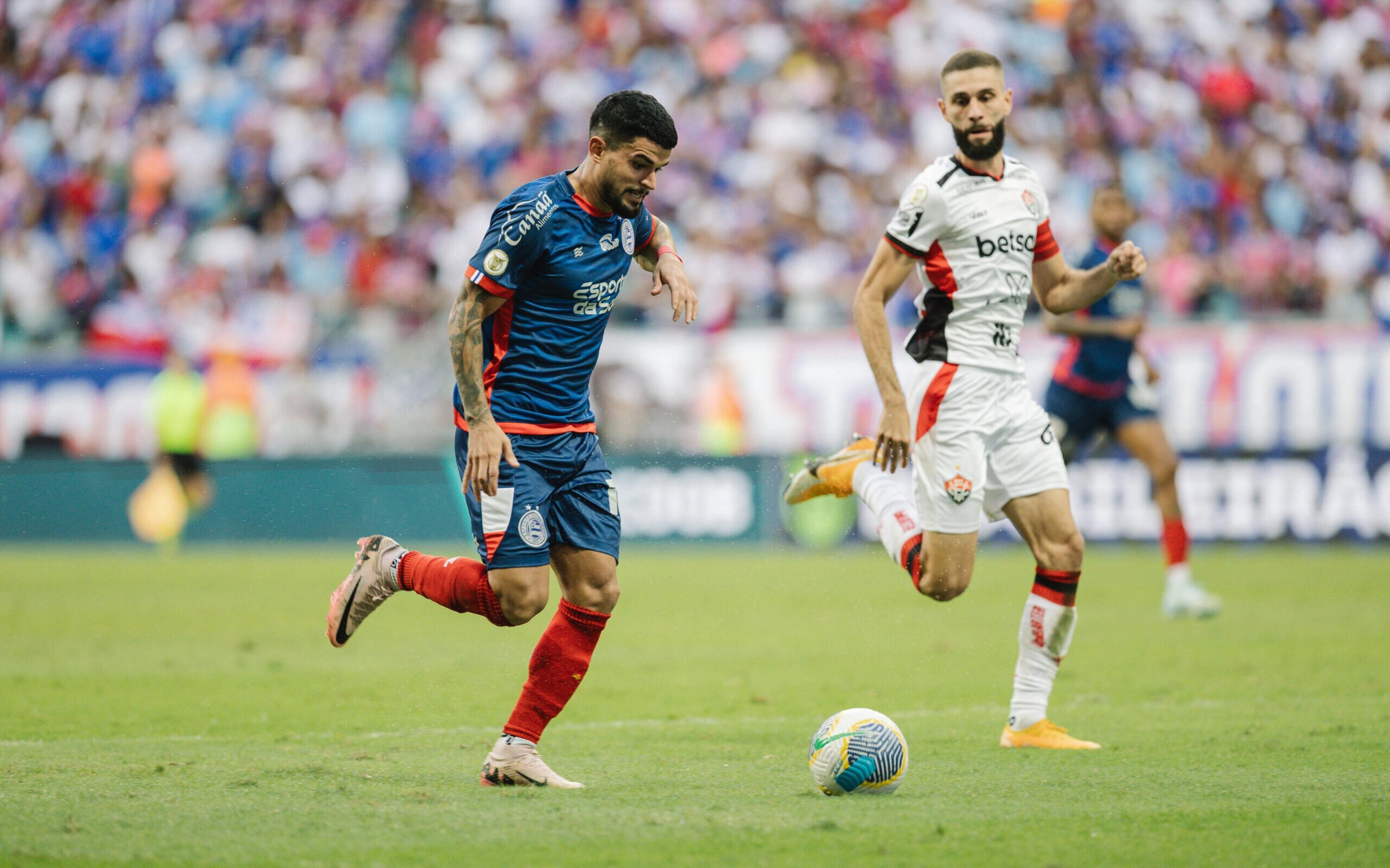 Com gol heróico de Éverton Ribeiro, Bahia vence o Vitória no Brasileirão