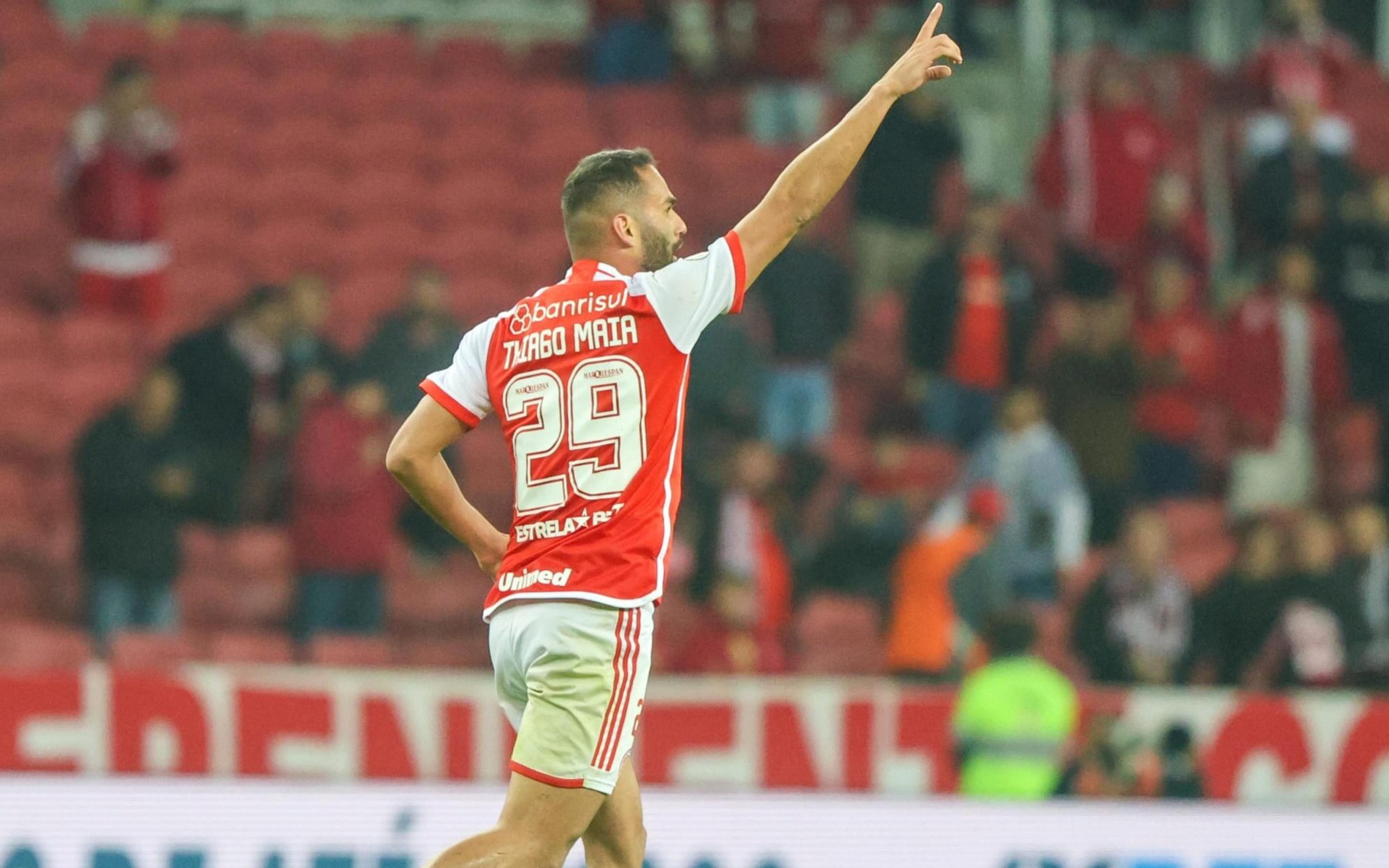 Thiago Maia marca primeiro gol pelo Internacional e arranca elogios da torcida: ‘Melhor da história’