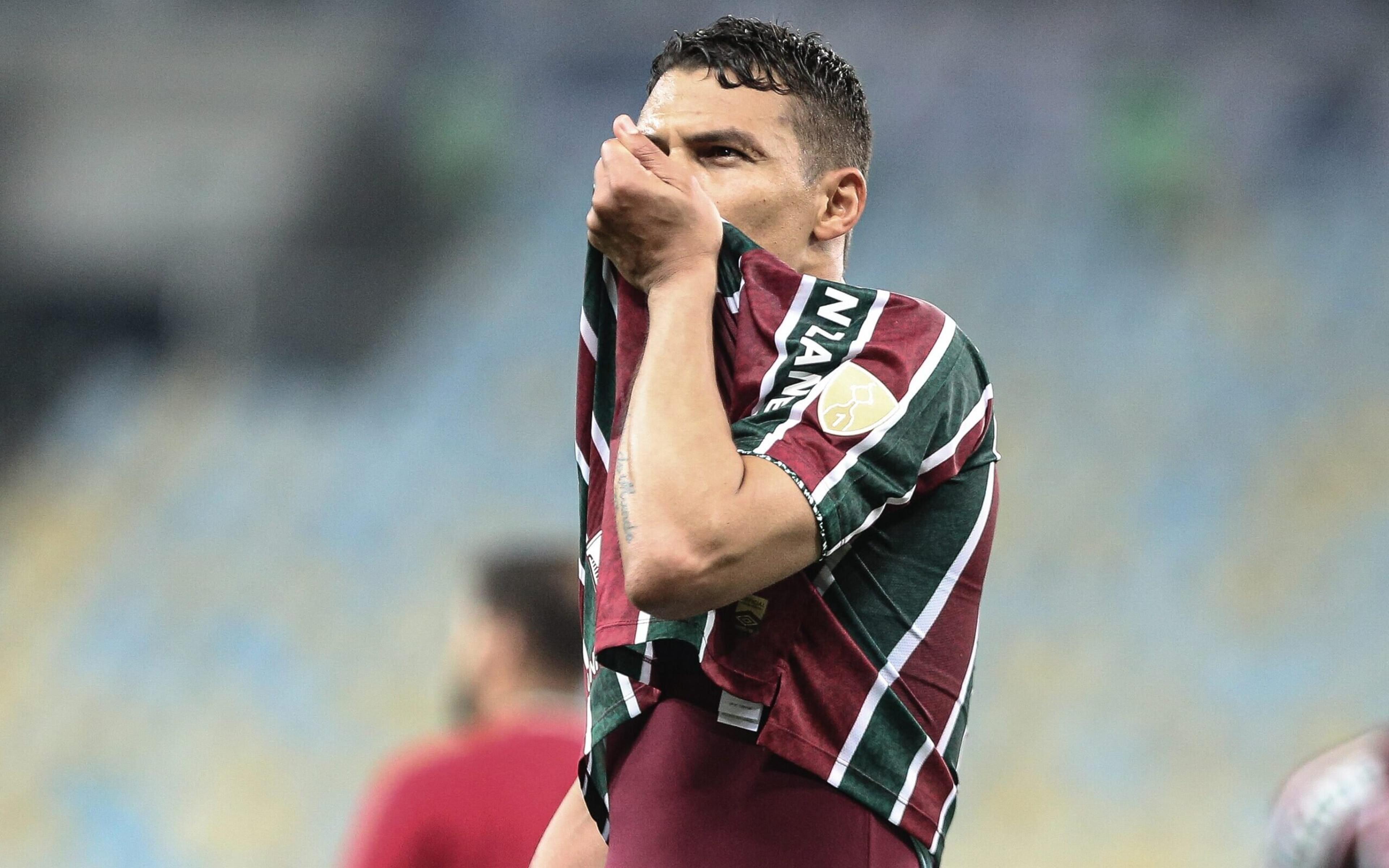 Thiago Silva espanta trauma do Fluminense de 2008 e provoca rivais: ‘Tem time que não coloca 40 mil’