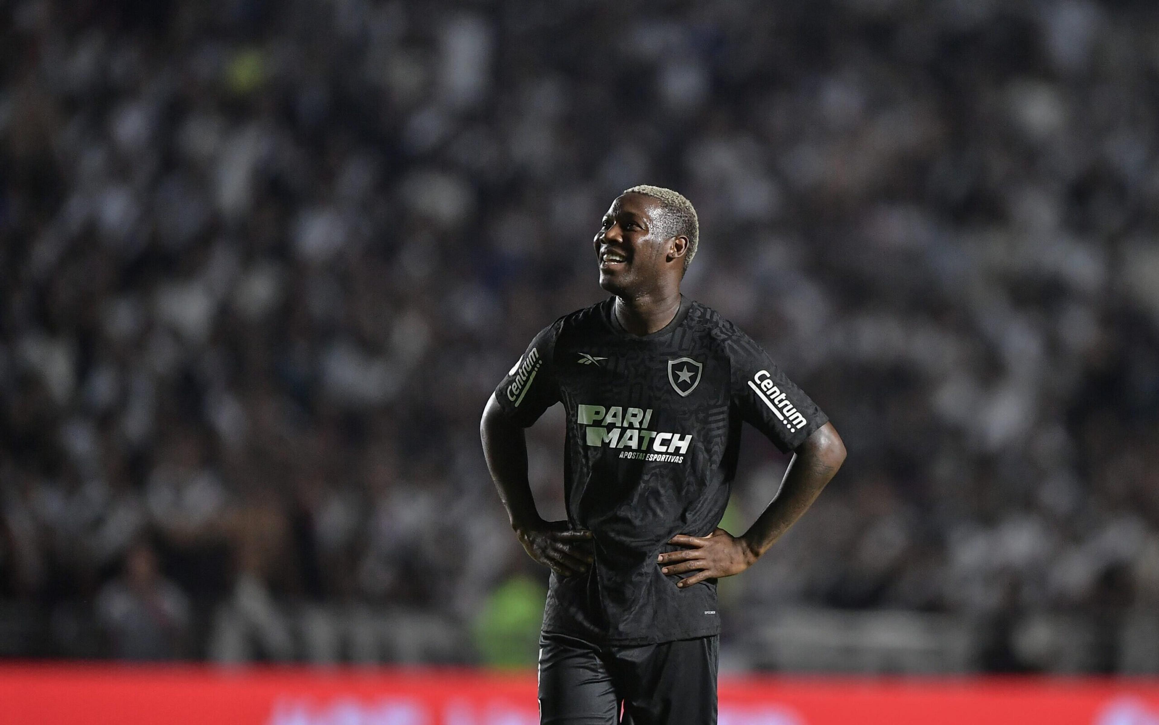 Botafogo lançará novo uniforme em evento nesta sexta-feira