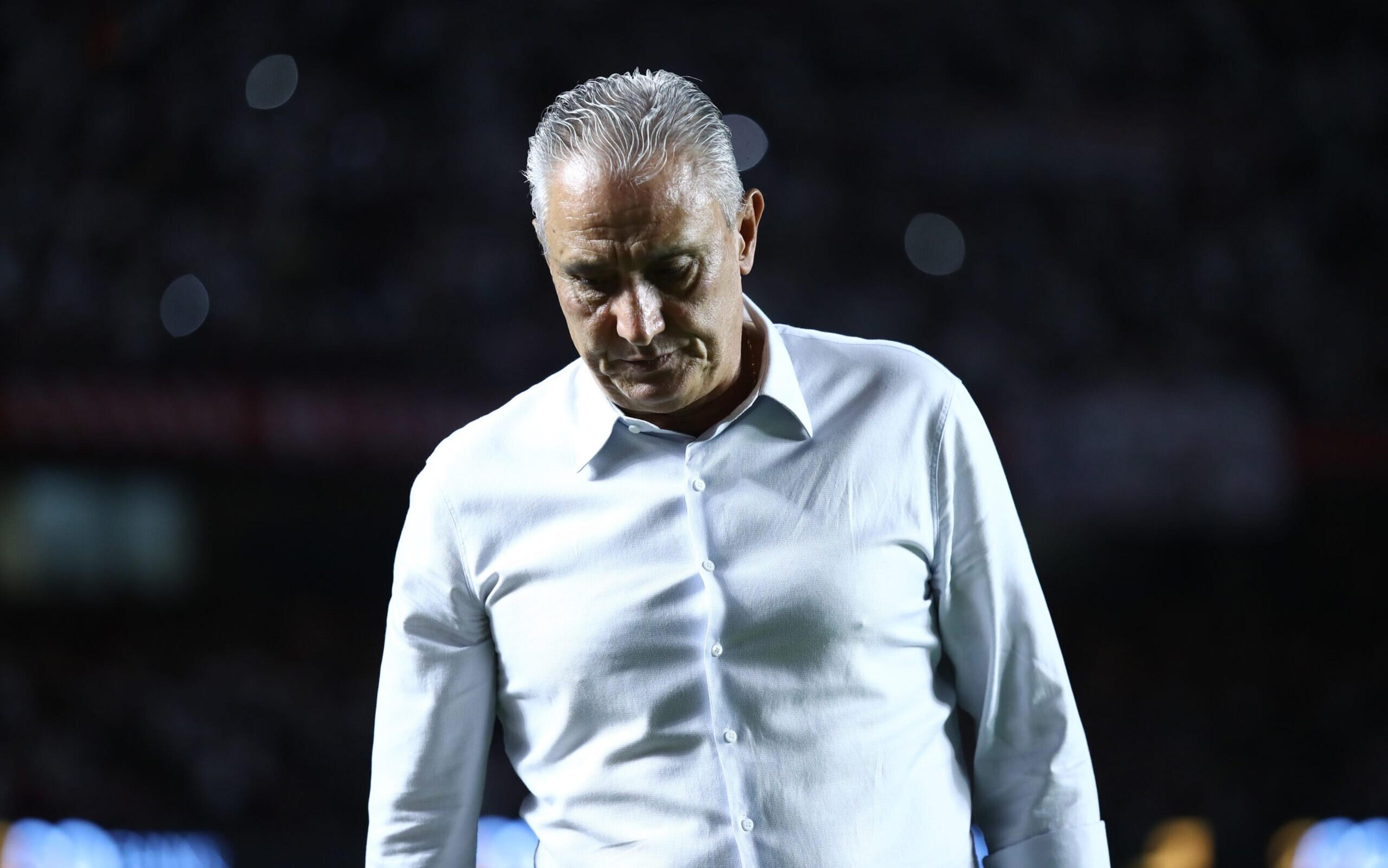 Internautas detonam trabalho do Tite à frente do Flamengo: ‘Será que treina o time?’