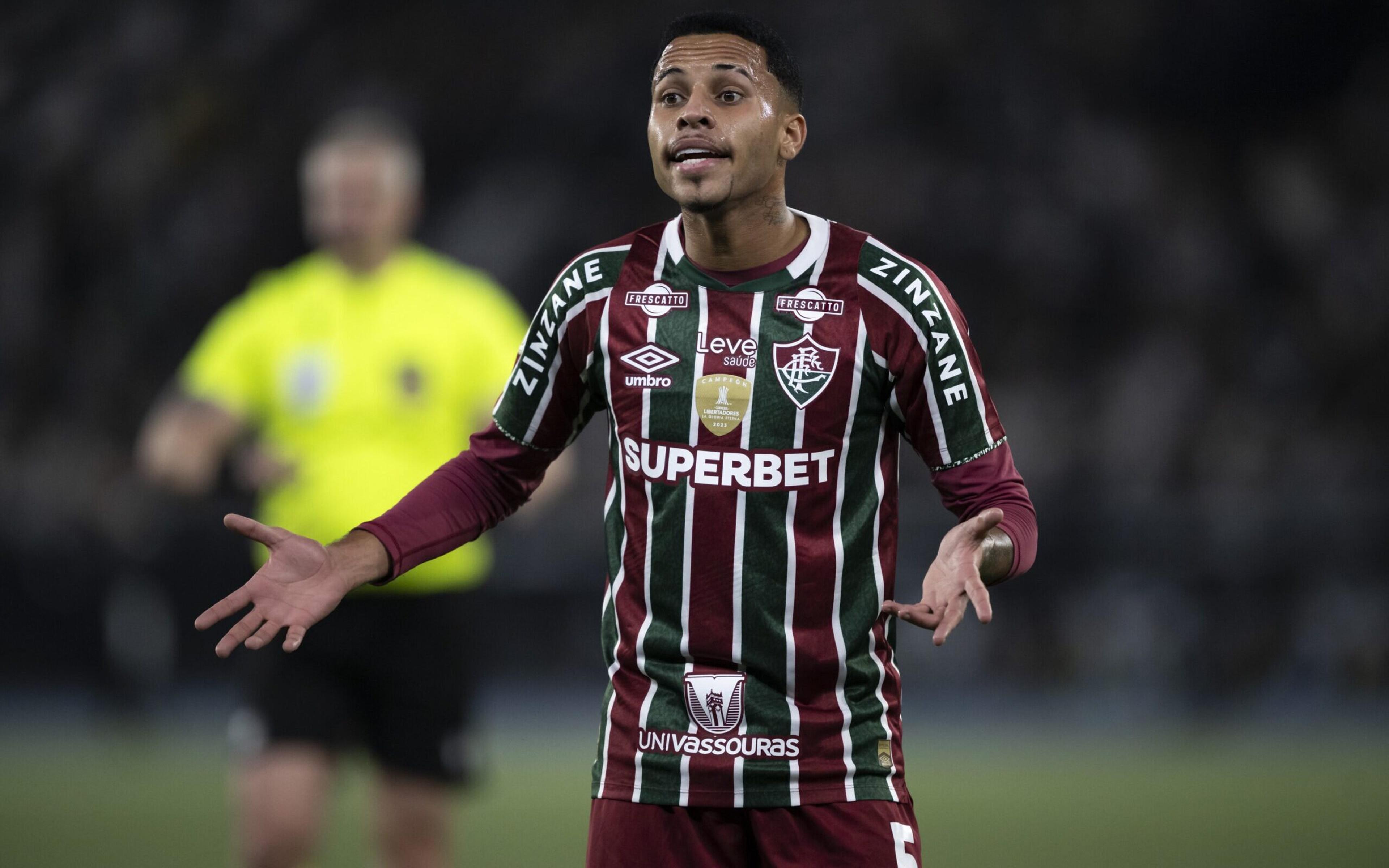 Fluminense acerta venda de Alexsander ao Al-Ahli, da Arábia Saudita