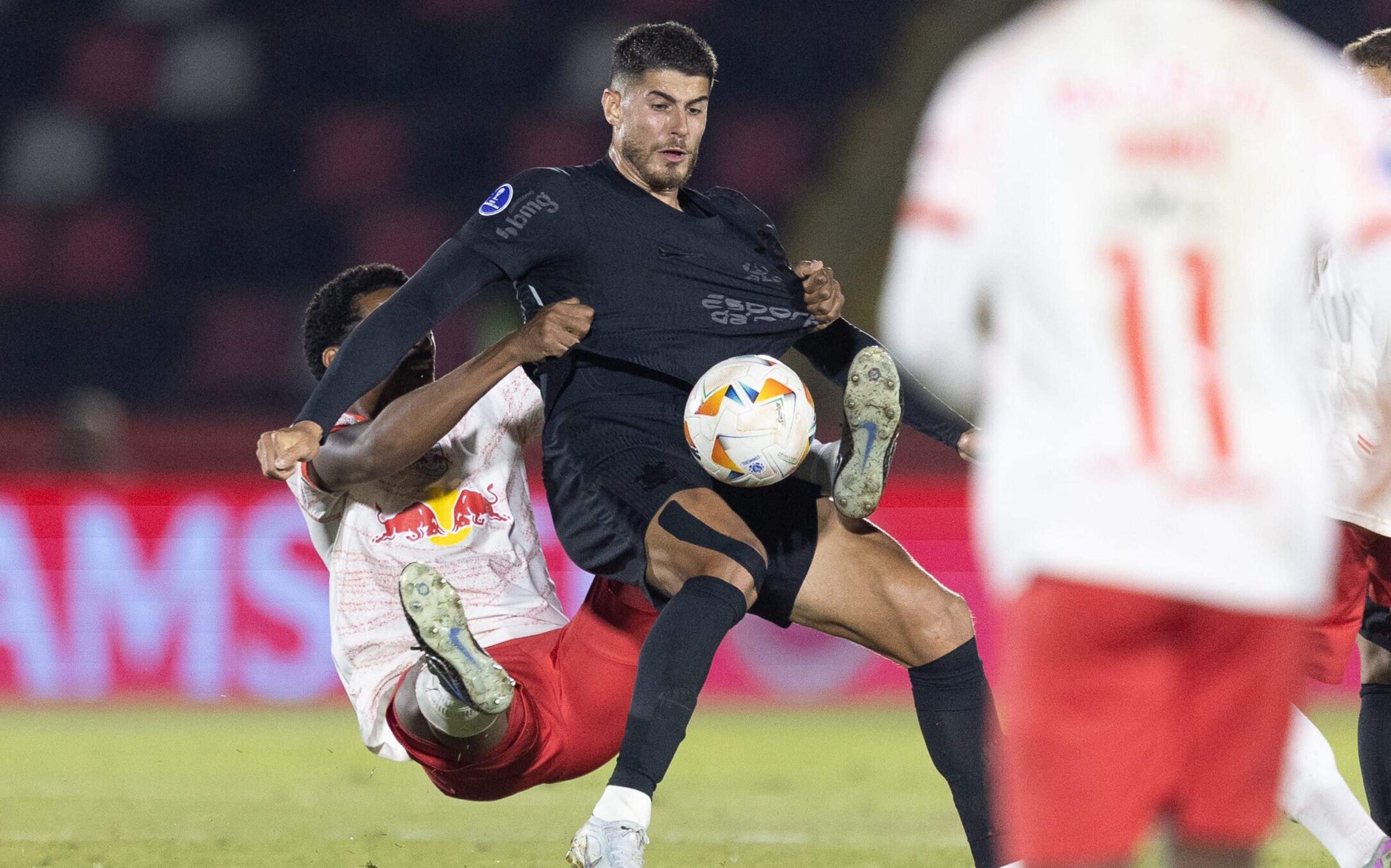 Pedro Raul revela se recebeu dicas de Ramón Díaz para recuperar boa fase no Corinthians