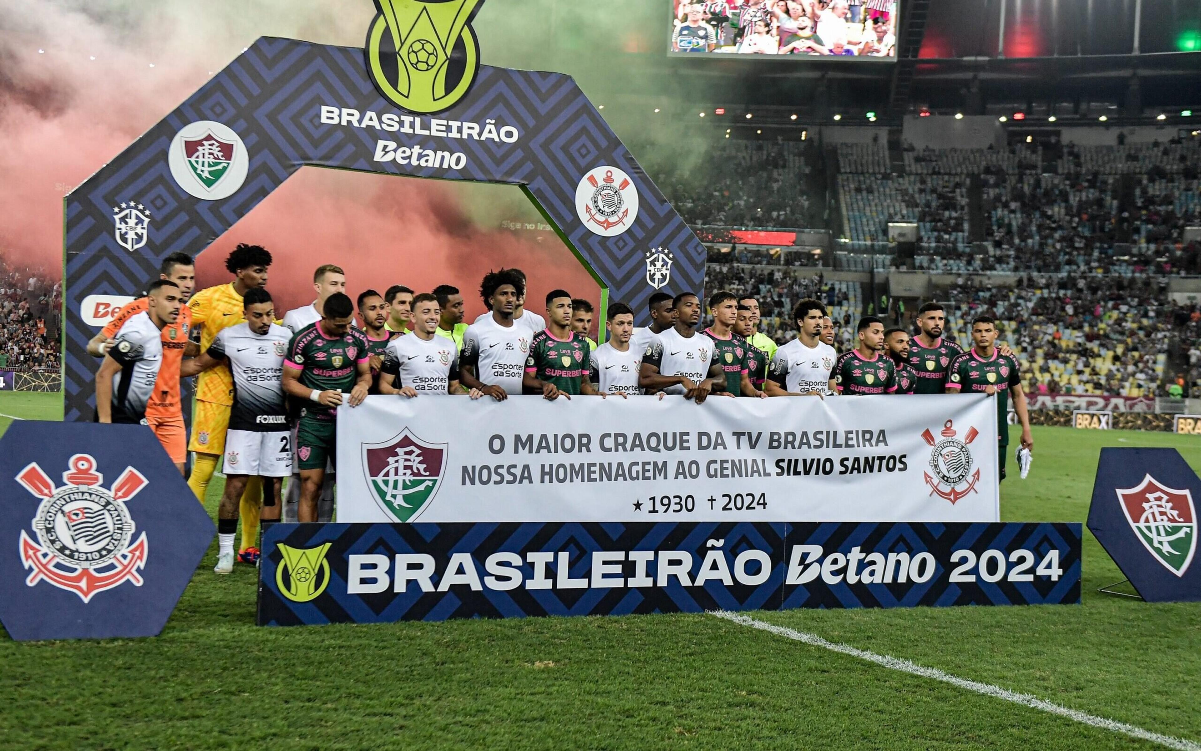 Fluminense e Corinthians prestam homenagem a Silvio Santos antes de duelo pelo Brasileirão