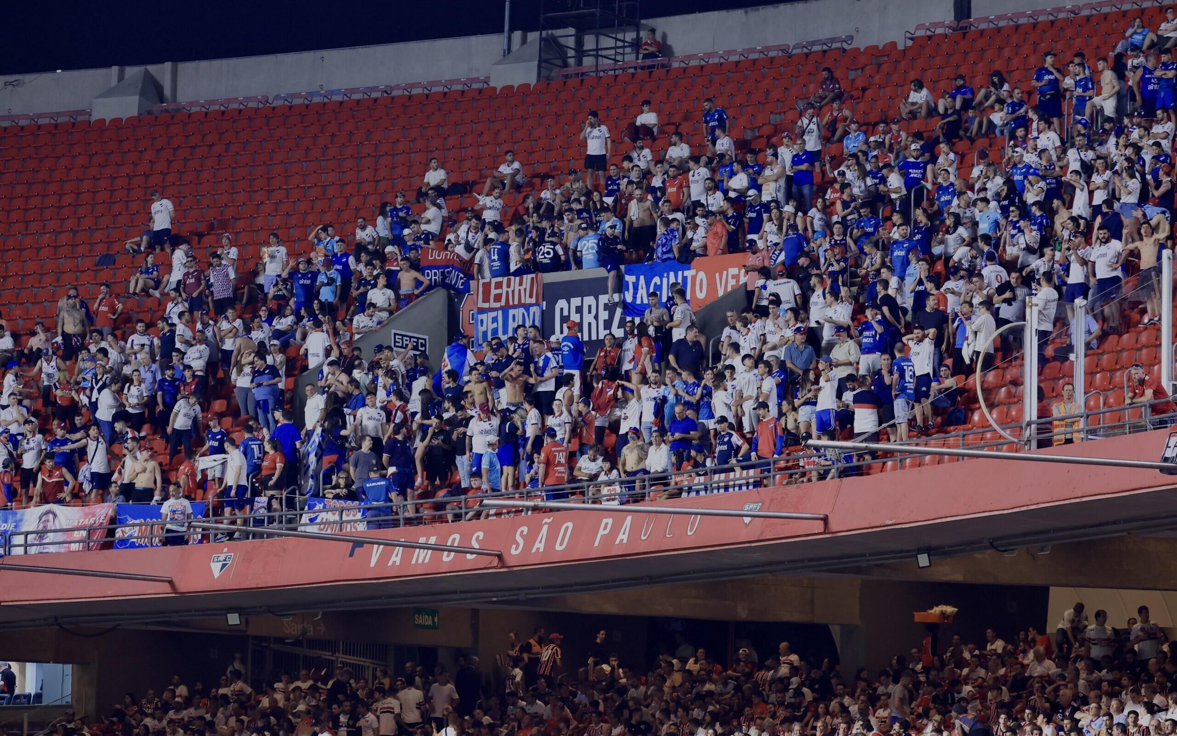 Torcedores do Nacional são detidos após confronto com Polícia Militar em jogo do São Paulo