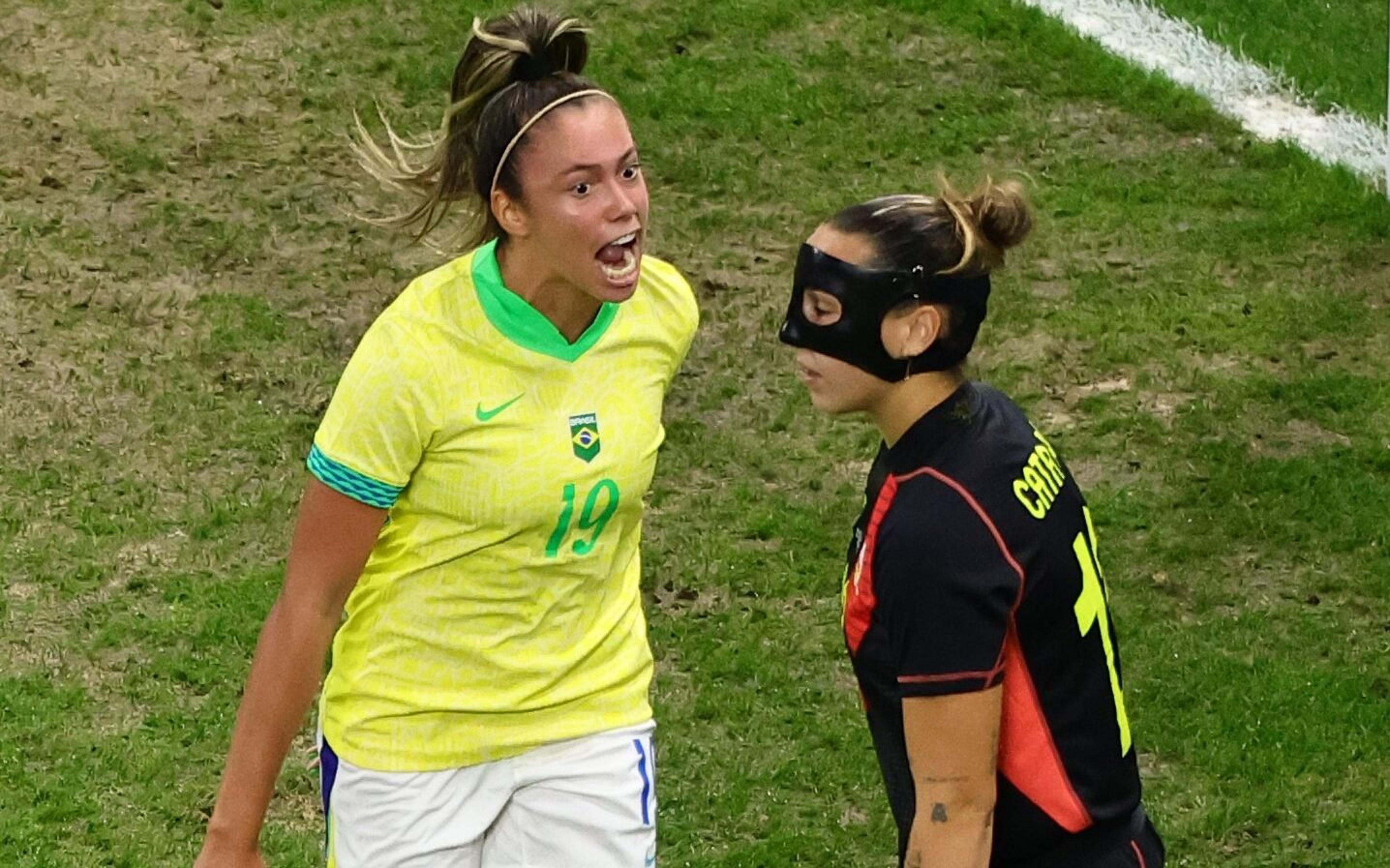 Torcedores vão à loucura com gol bizarro do Brasil sobre a Espanha nas Olimpíadas