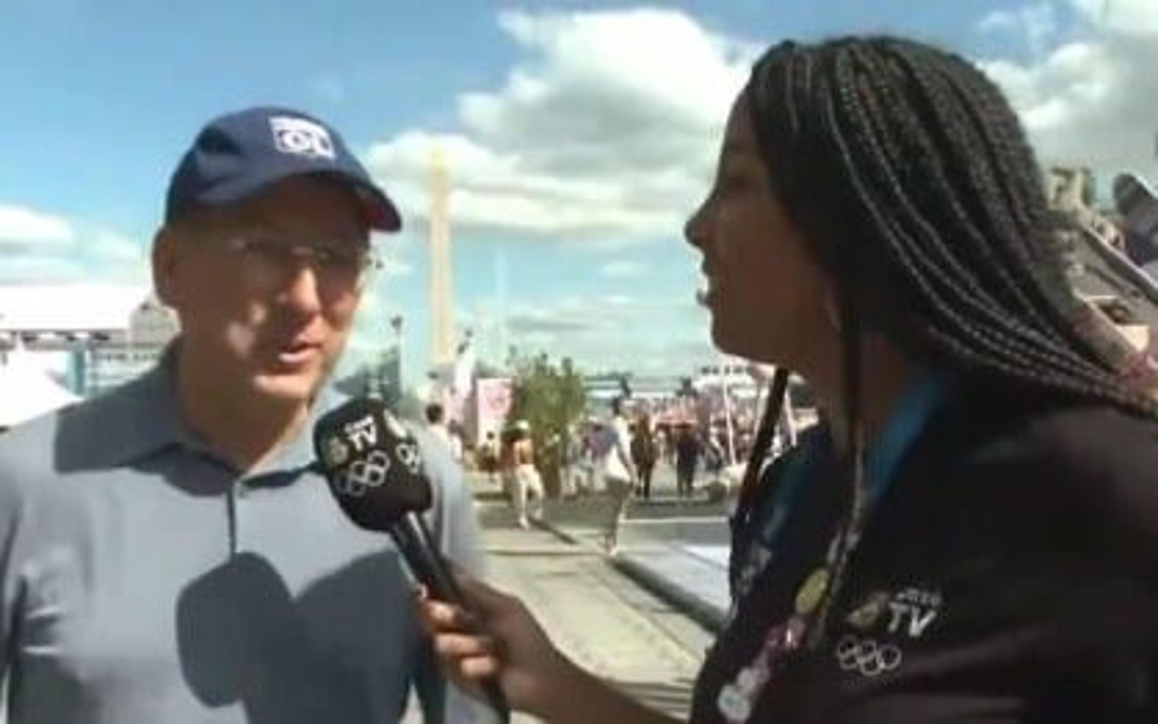 John Textor, dono da SAF do Botafogo, é avistado em final do skate masculino nas Olimpíadas