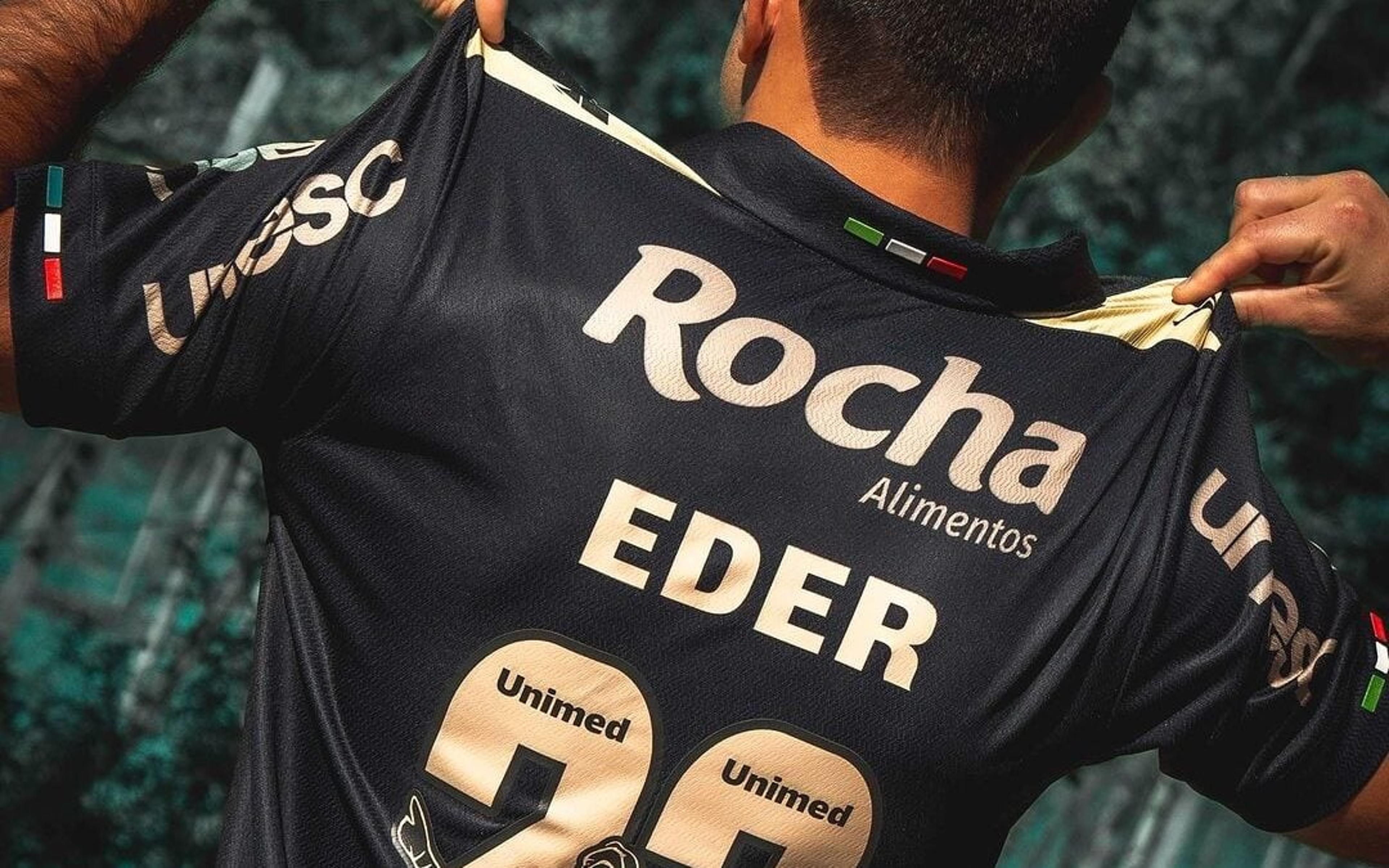 Criciúma lança terceiro uniforme em homenagem a Eder e origens italianas