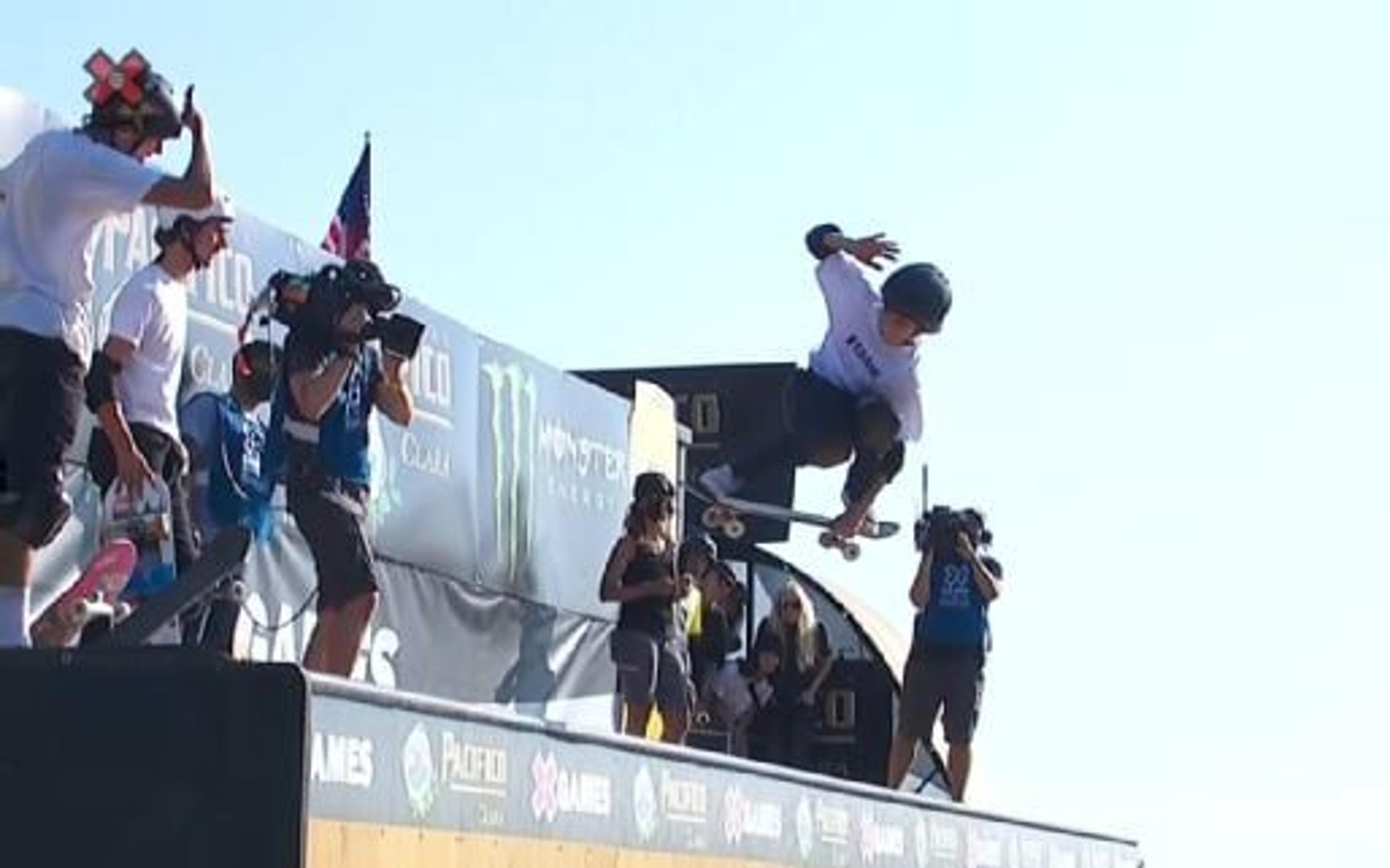 Gui Khury realiza manobra inédita no skate; assista