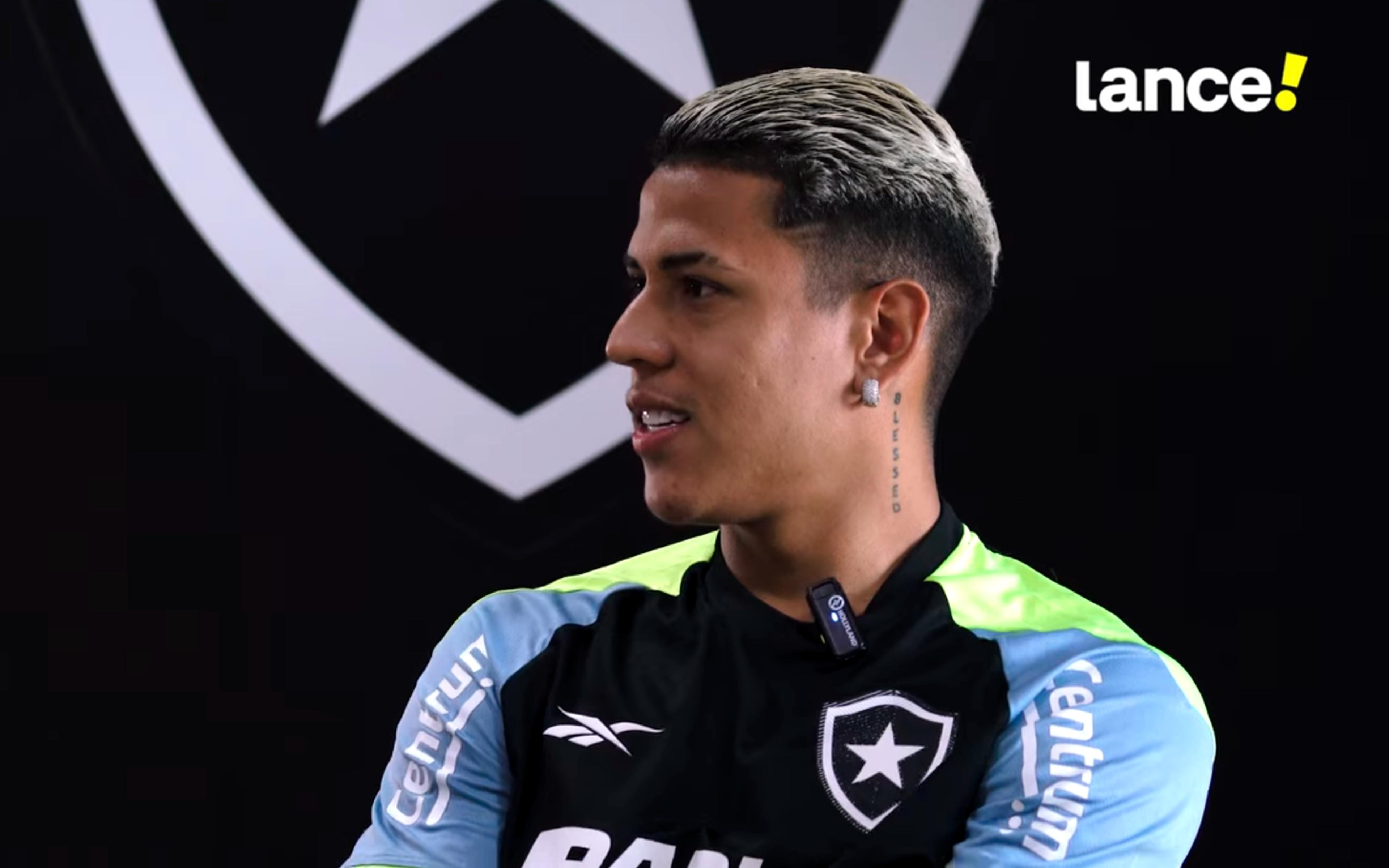 Matheus Martins revela expectativas para 2024 e qual título quer conquistar pelo Botafogo