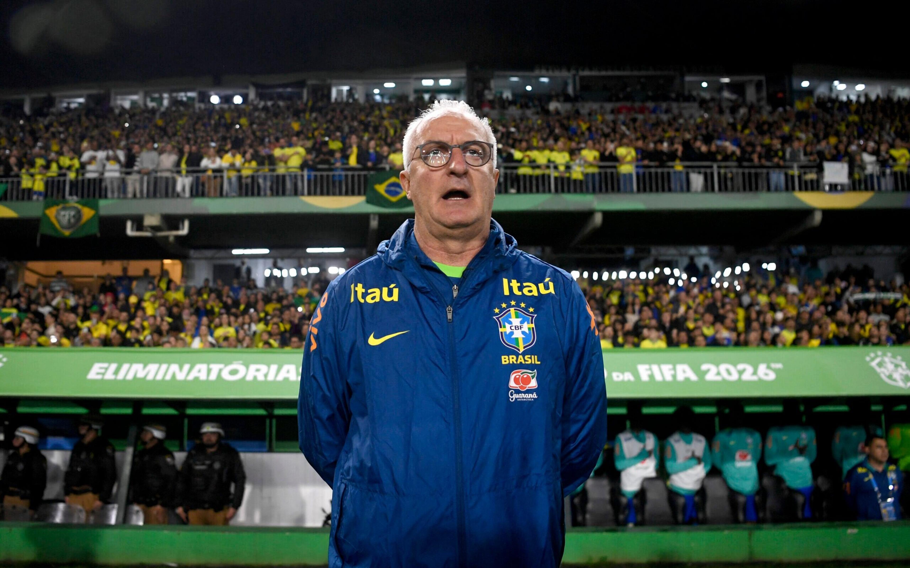 Seleção Brasileira, Julia Soares e pão com bolinho, as atrações no Couto Pereira