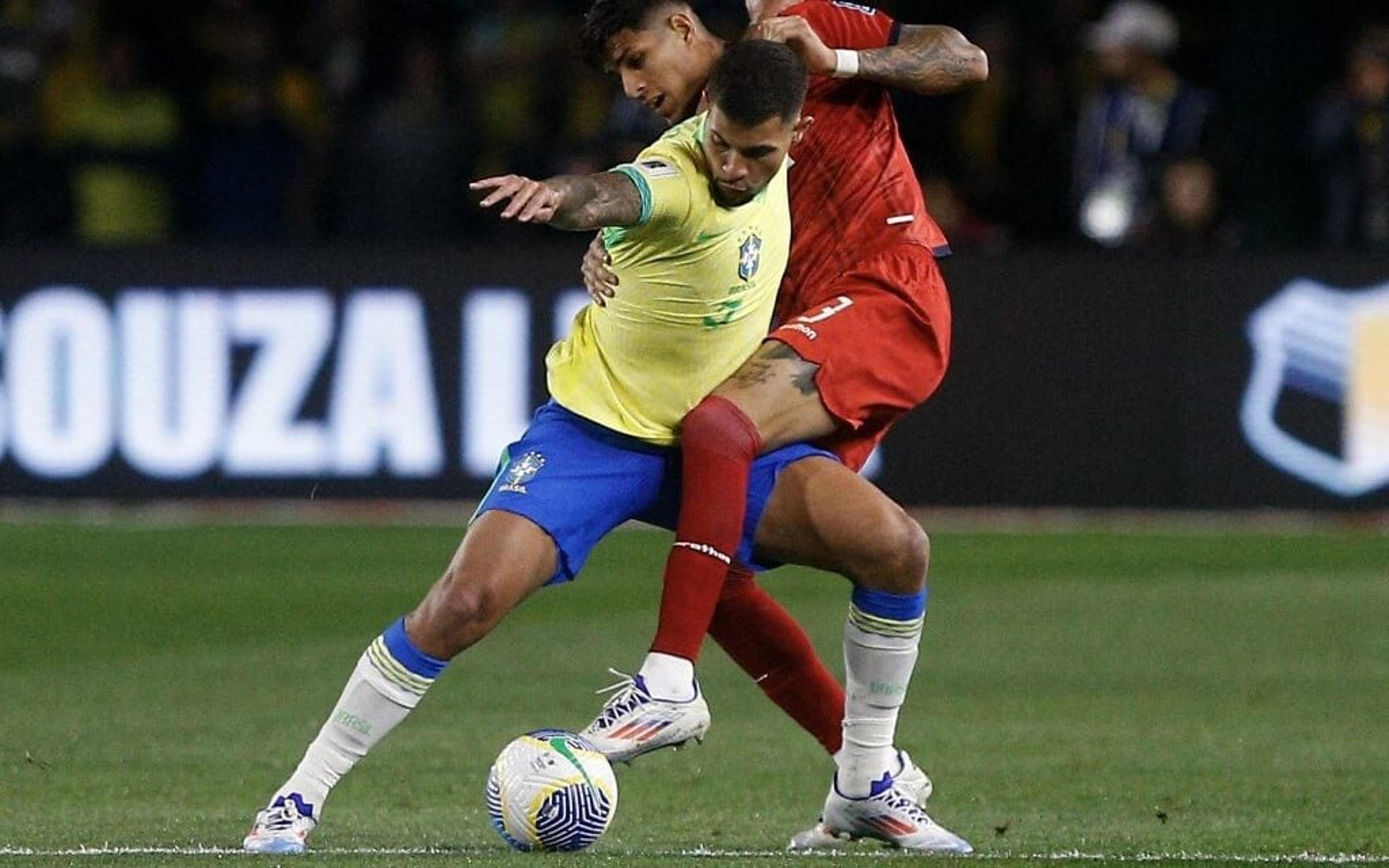 Bruno Guimarães admite partida abaixo do Brasil nas Eliminatórias: ‘Temos que melhorar bastante’