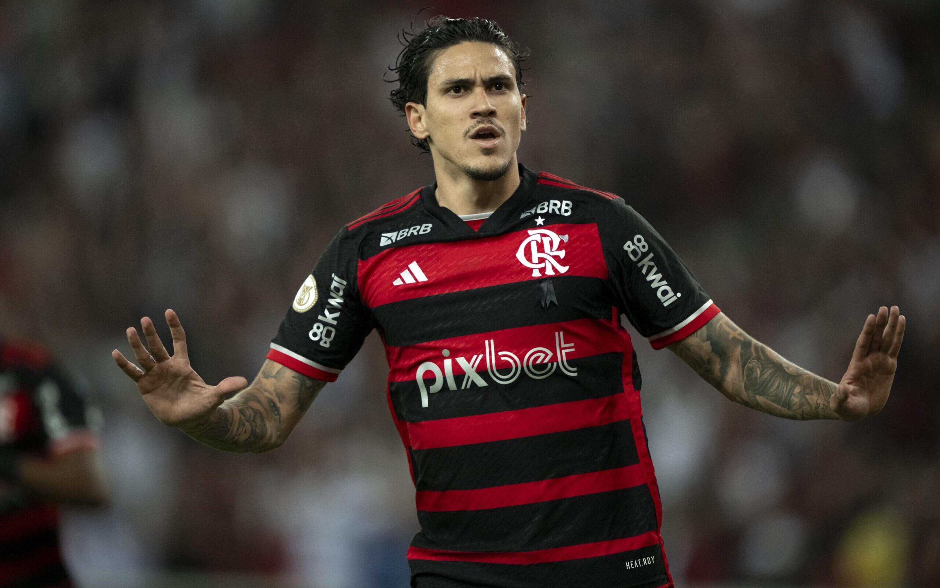 Pedro, do Flamengo, rompe o ligamento cruzado e está fora da temporada