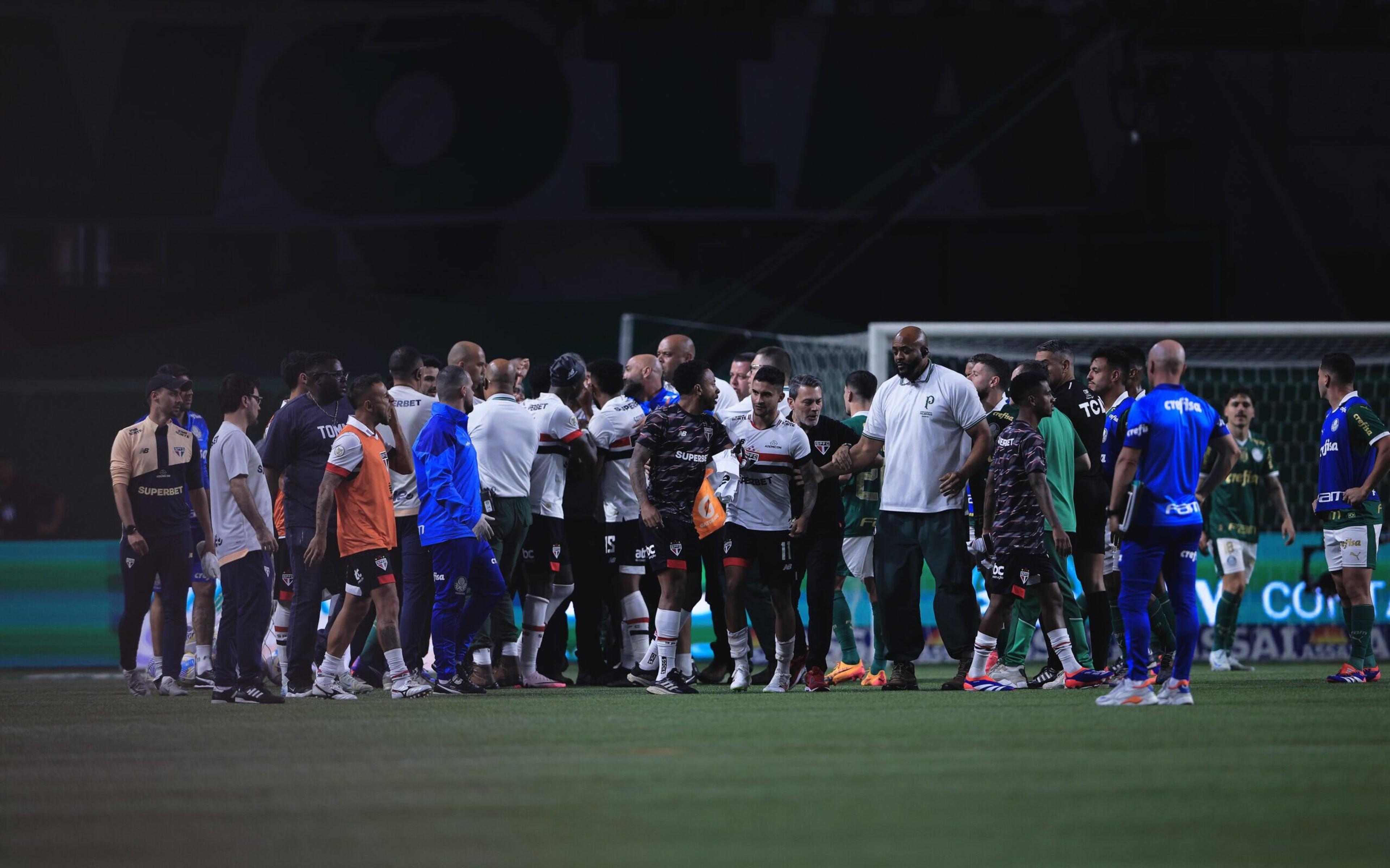 STJD pune Zé Rafael, Nestor e Sabino por briga em Palmeiras x São Paulo