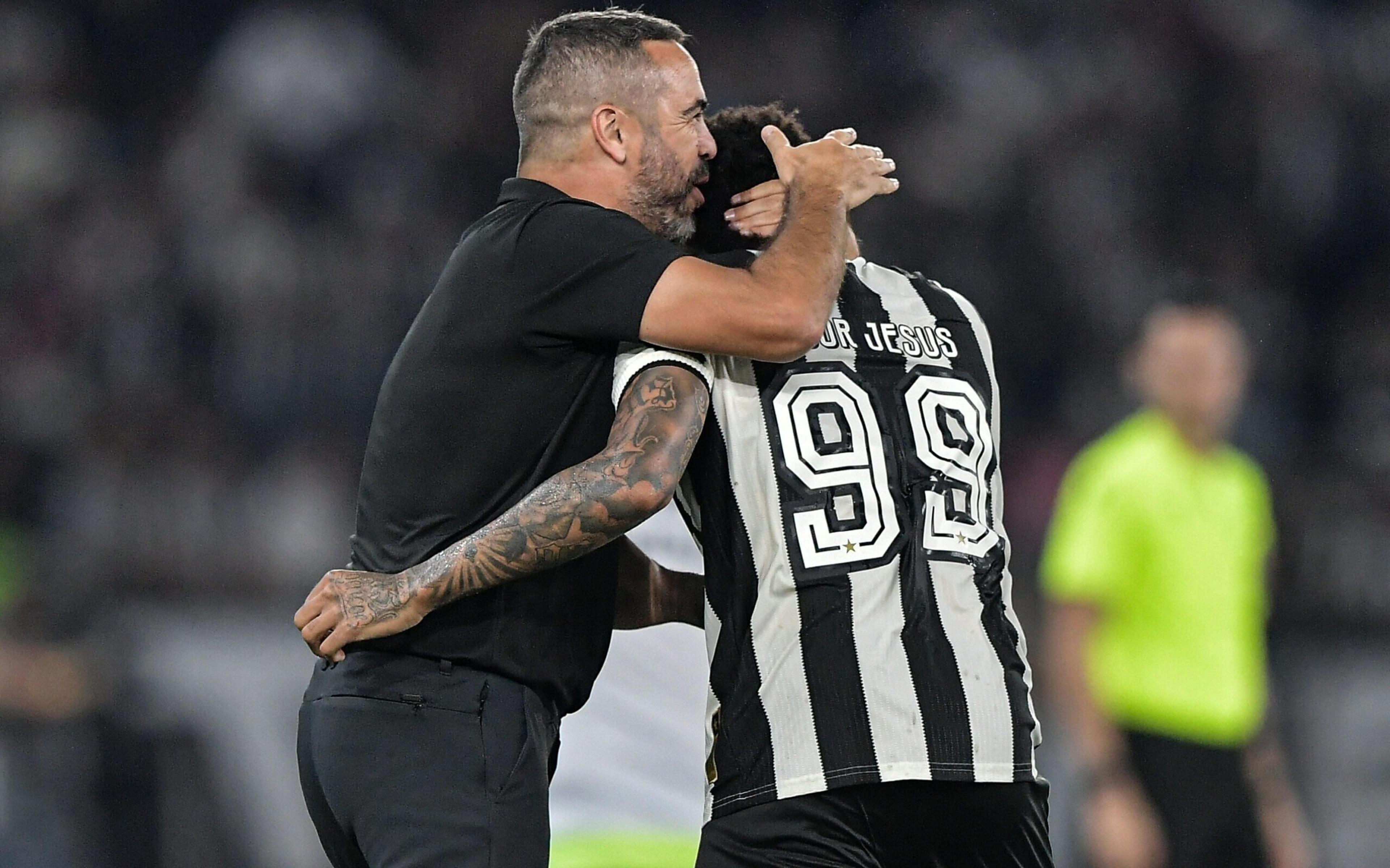 Artur Jorge rasga elogios a Igor Jesus: ‘Veste de fato a camisa do Botafogo’